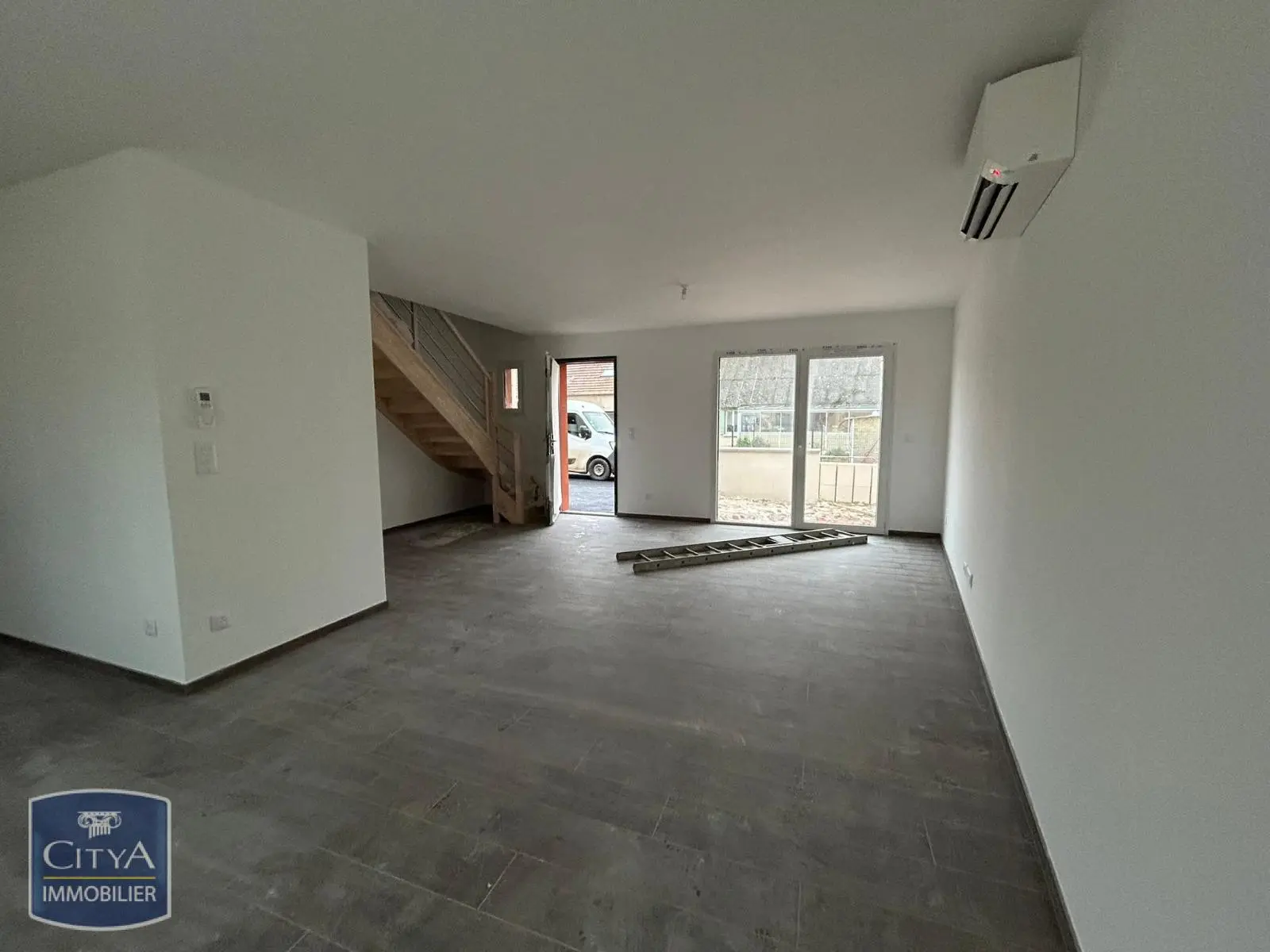 Photo 1 Maison 5 pièces 110m²