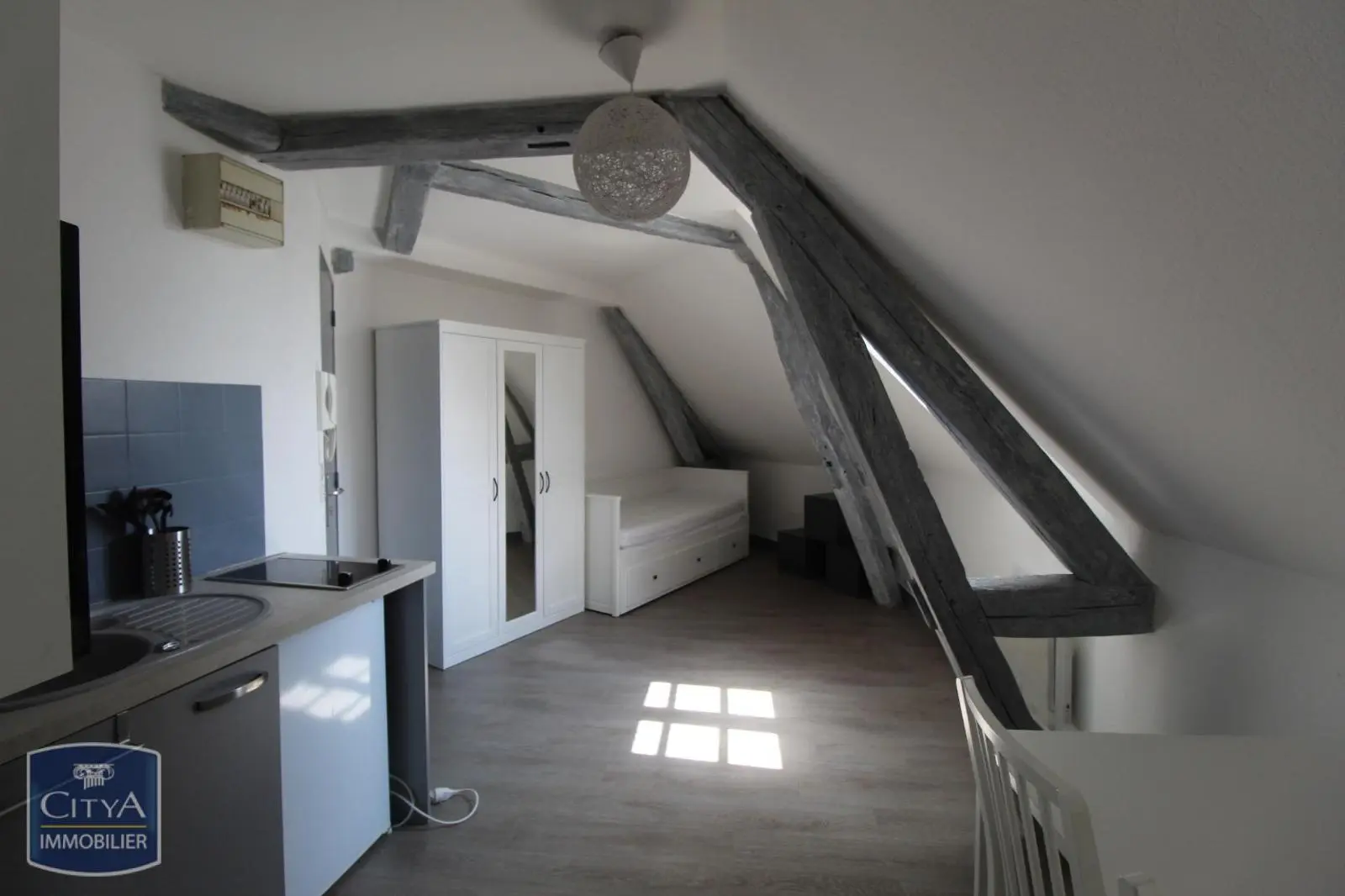 Photo 1 Appartement 1 pièce 16.35m²
