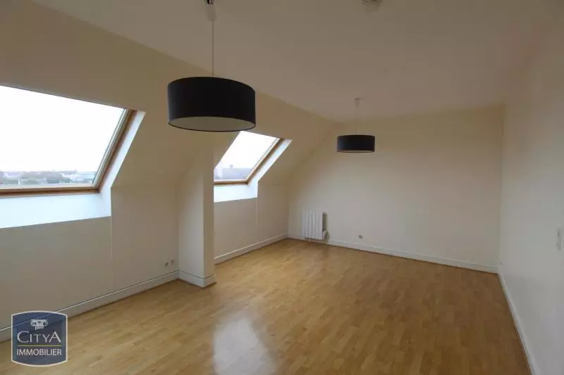 Illustration pour Appartement 1 pièce 32.47m² Photo Appartement 1 pièce 32.47m²