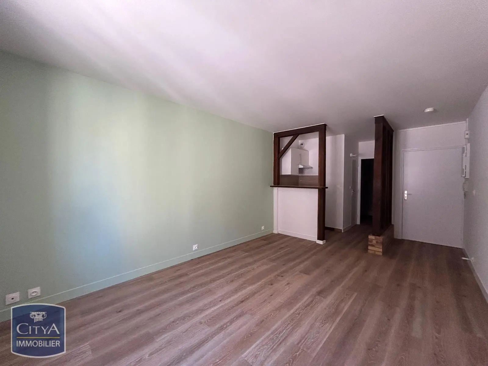 Photo 1 Appartement 1 pièce 29.89m²