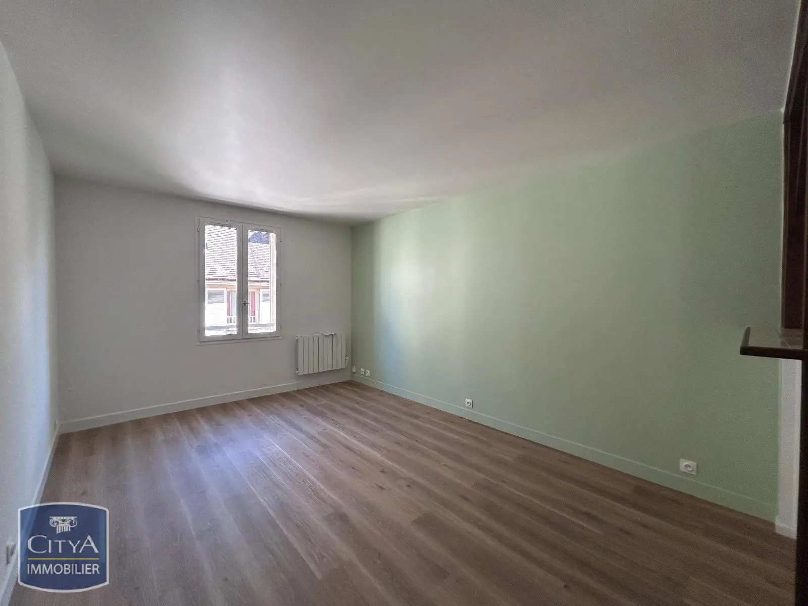 Photo 2 Appartement 1 pièce 29.89m²