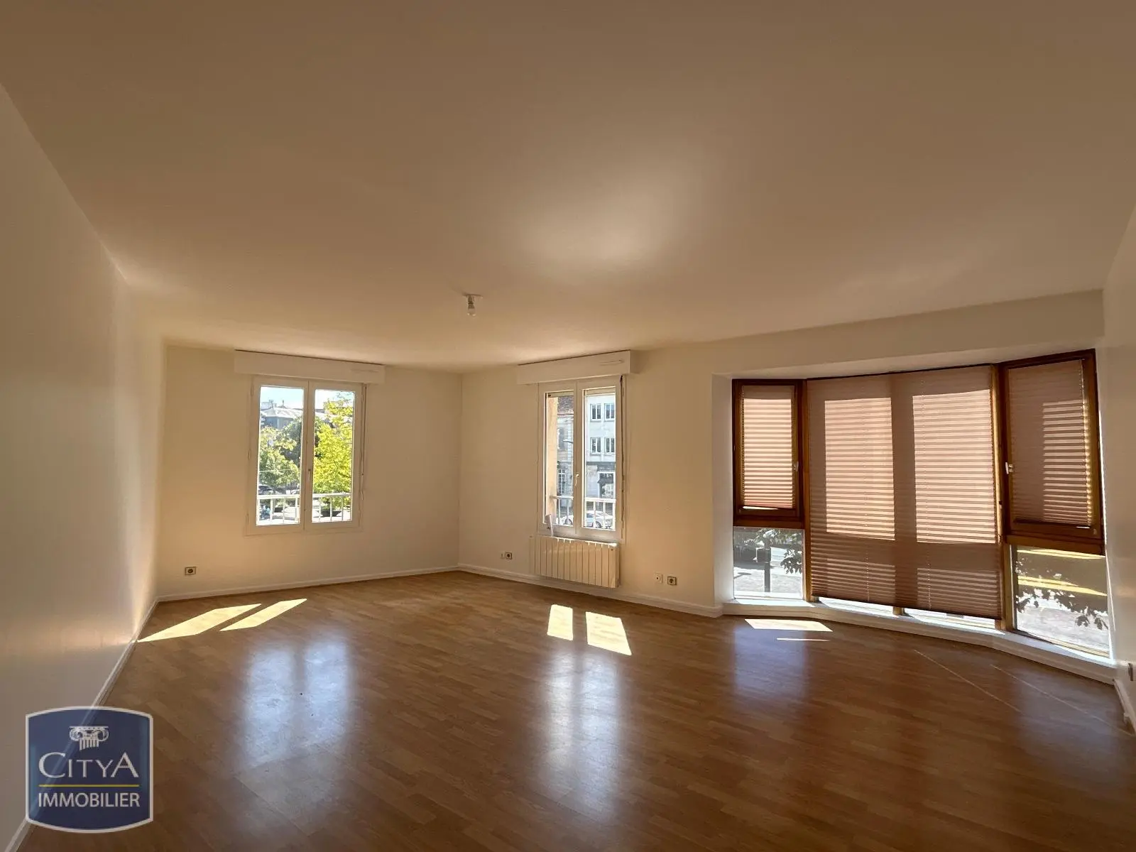 Photo 2 Appartement 5 pièces 104.05m²
