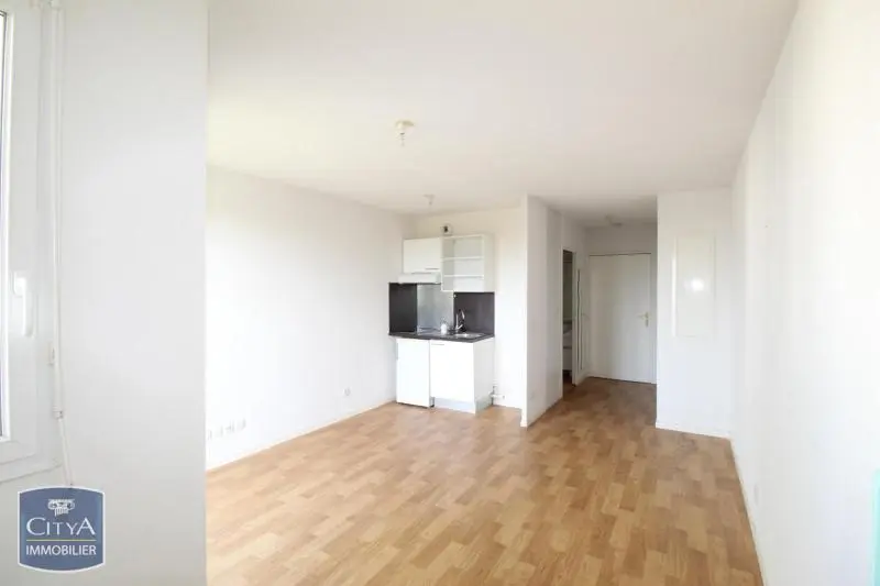 Photo 2 Appartement 1 pièce 24.22m²