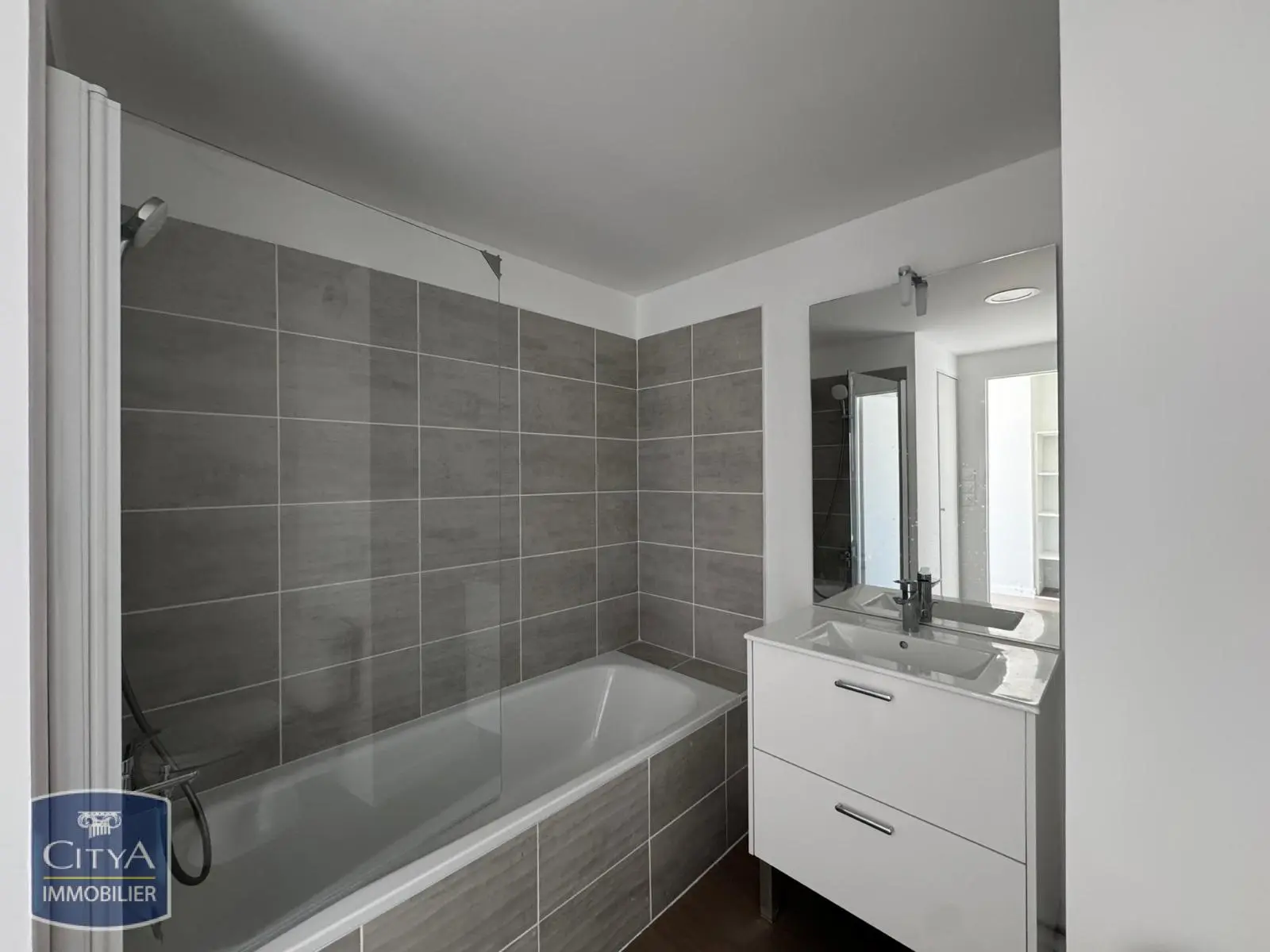 Photo 6 Appartement 1 pièce 33.91m²