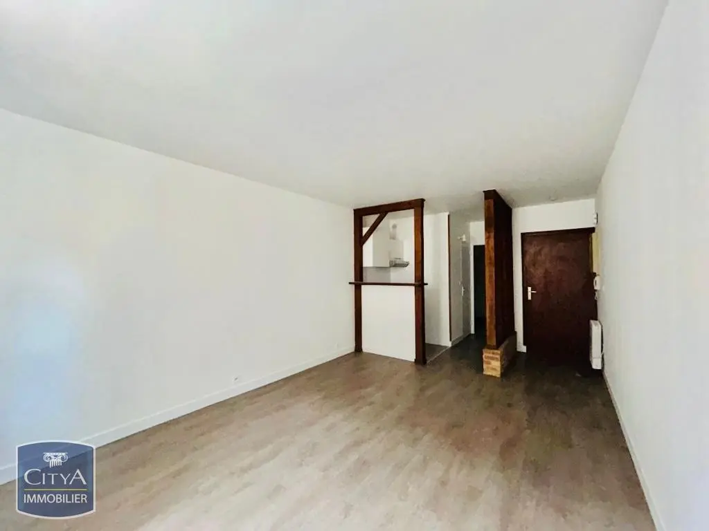 Photo 2 Appartement 1 pièce 30.11m²