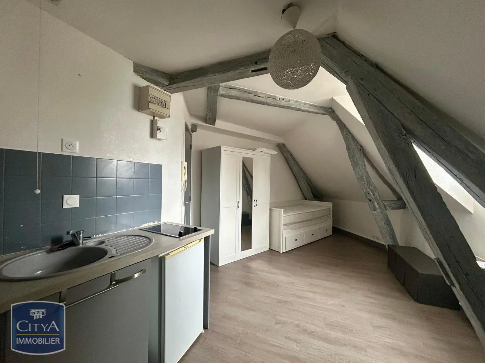 Photo 1 Appartement 1 pièce 16.35m²