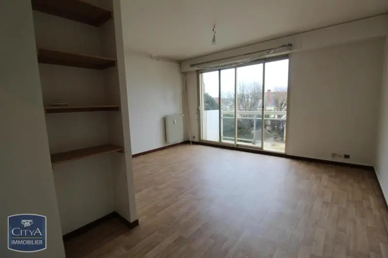 Photo 4 Appartement 1 pièce 23.78m²