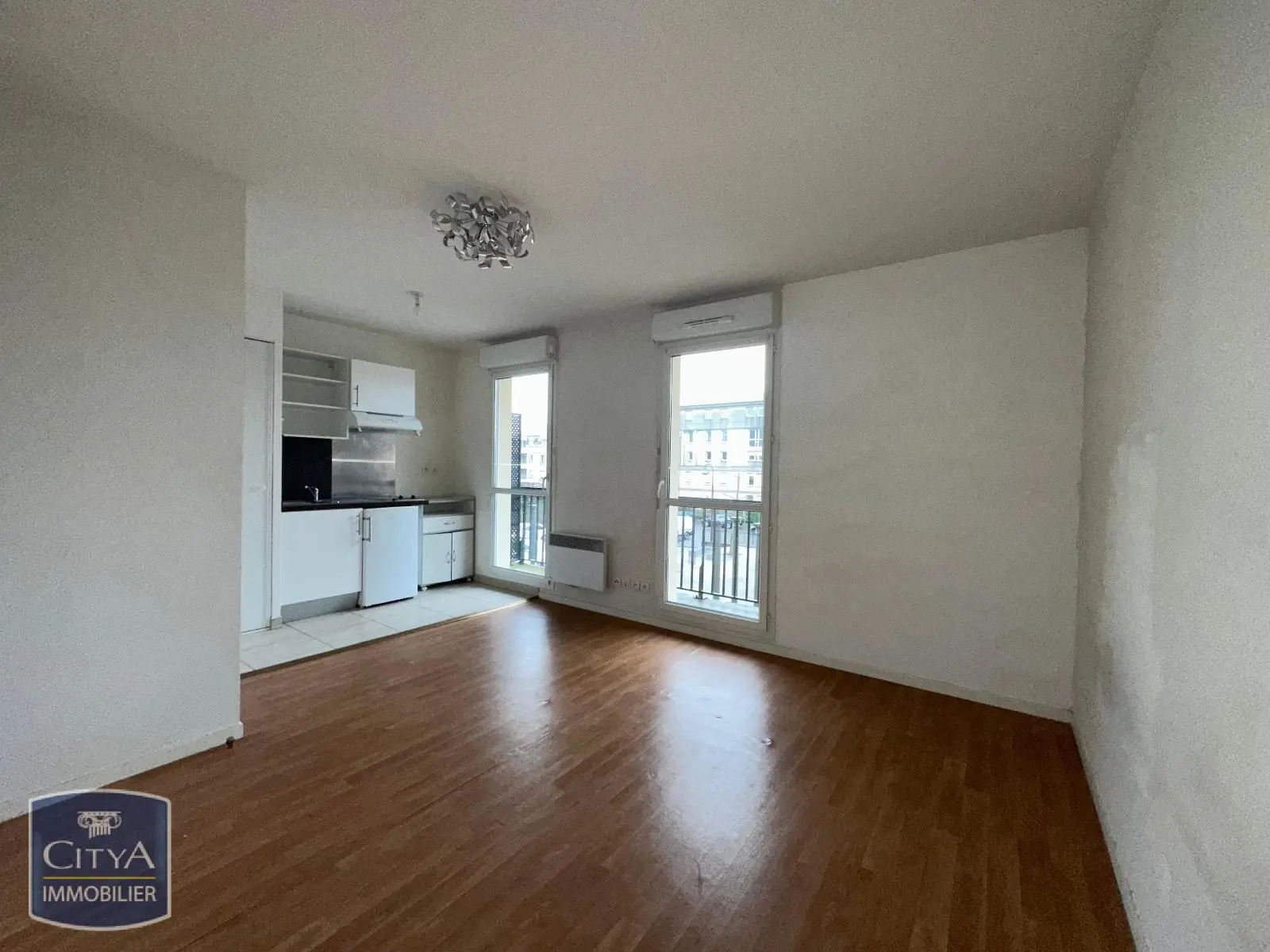 Photo 1 Appartement 1 pièce 24.6m²