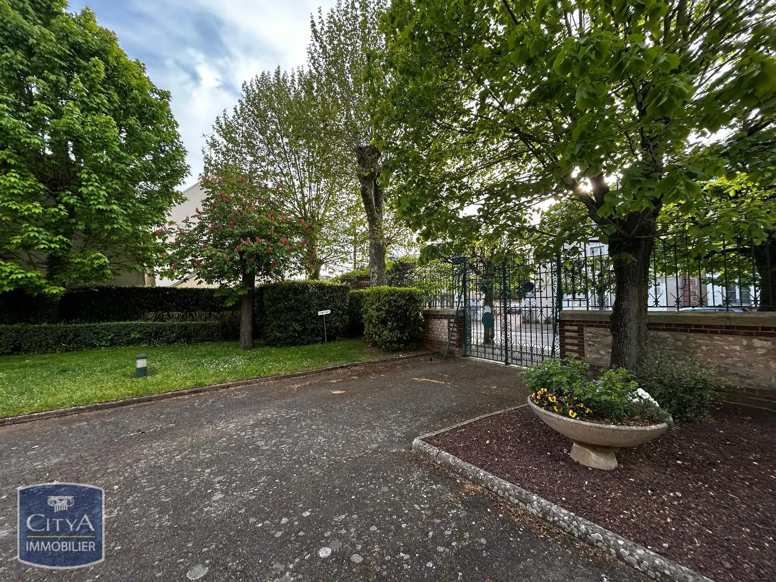 Photo 2 Appartement 1 pièce 33.32m²