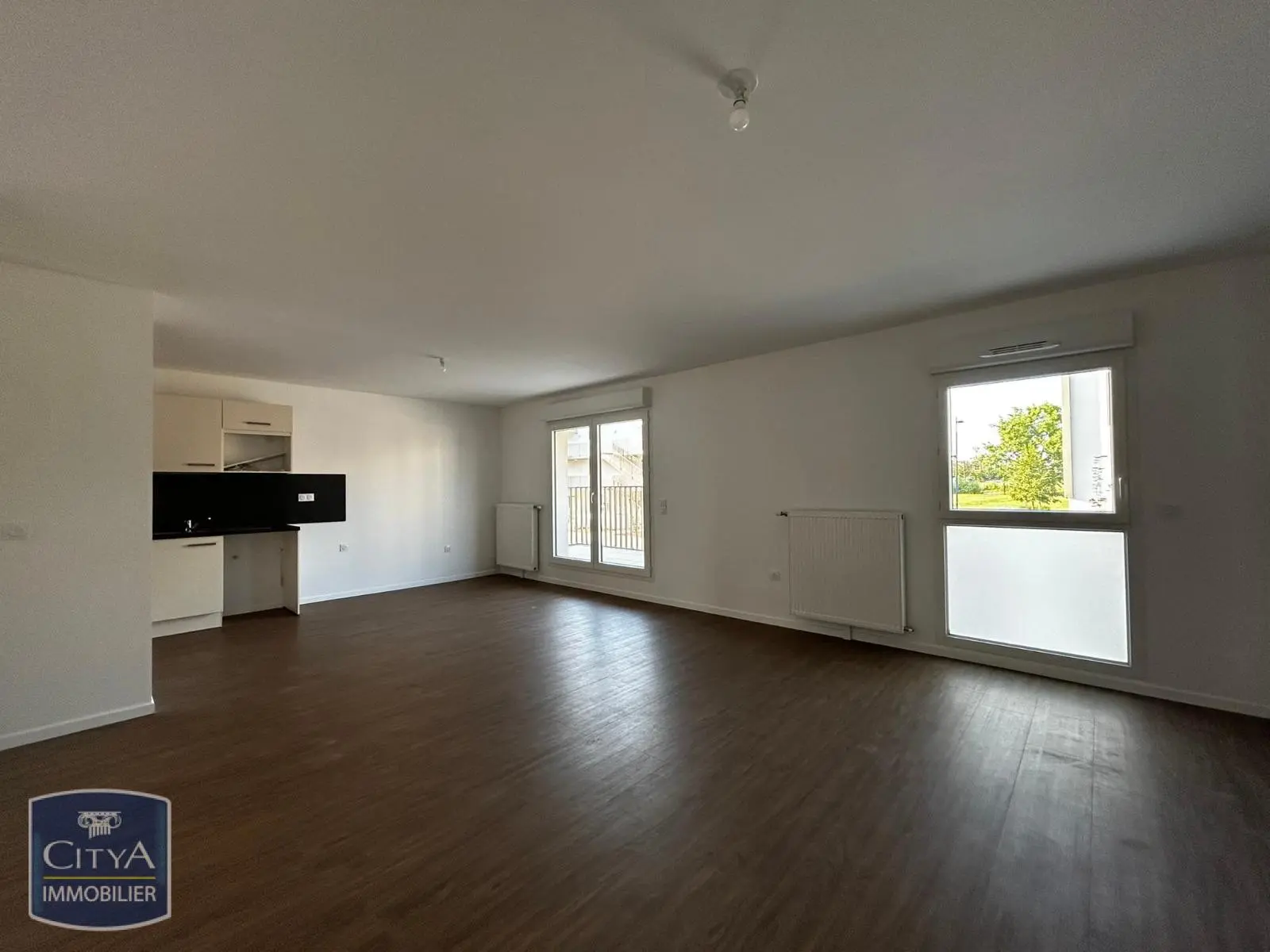 Photo 2 Appartement 3 pièces 77m²