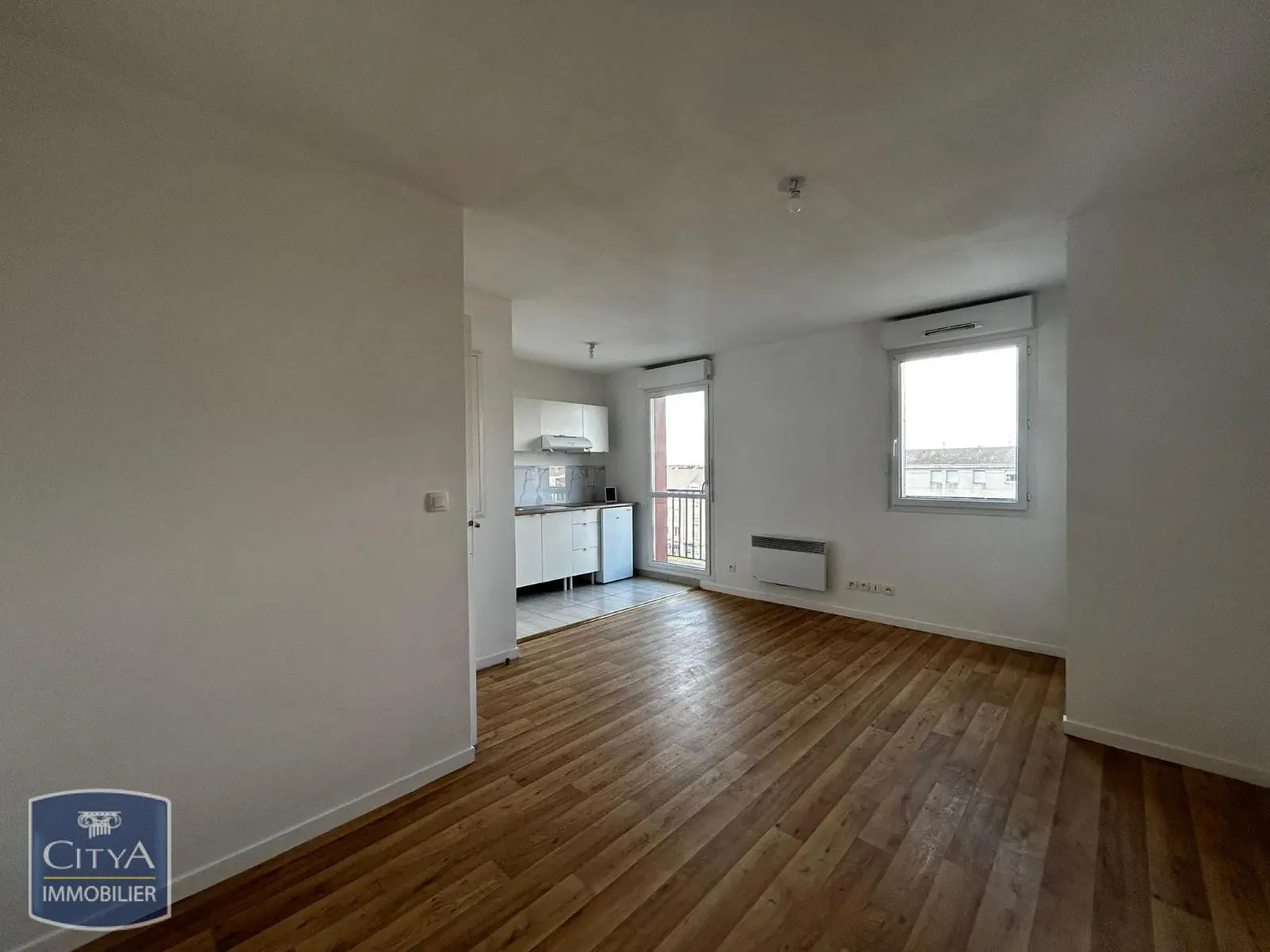 Photo 2 Appartement 1 pièce 24.5m²