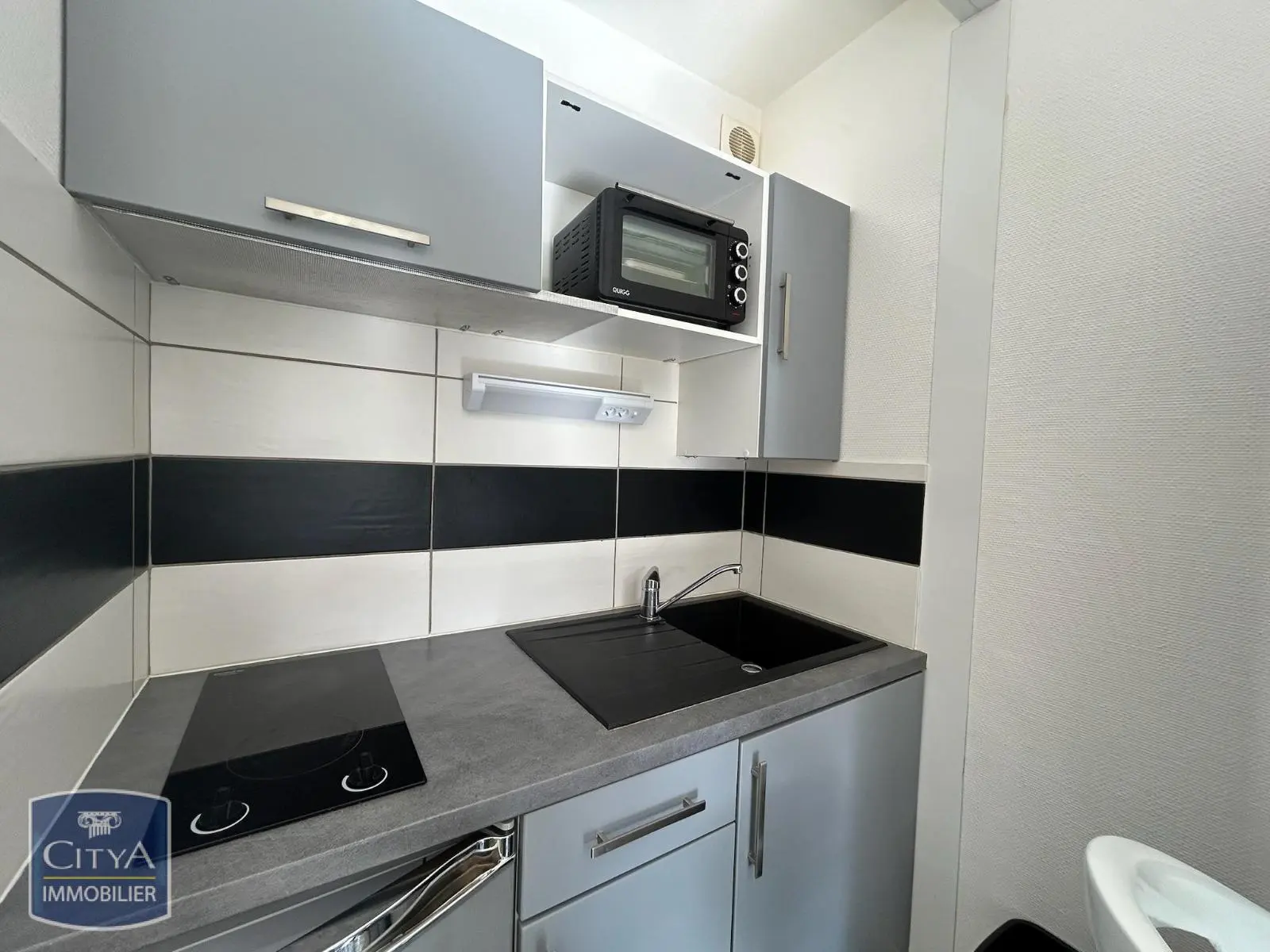 Photo 8 Appartement 1 pièce 17.79m²