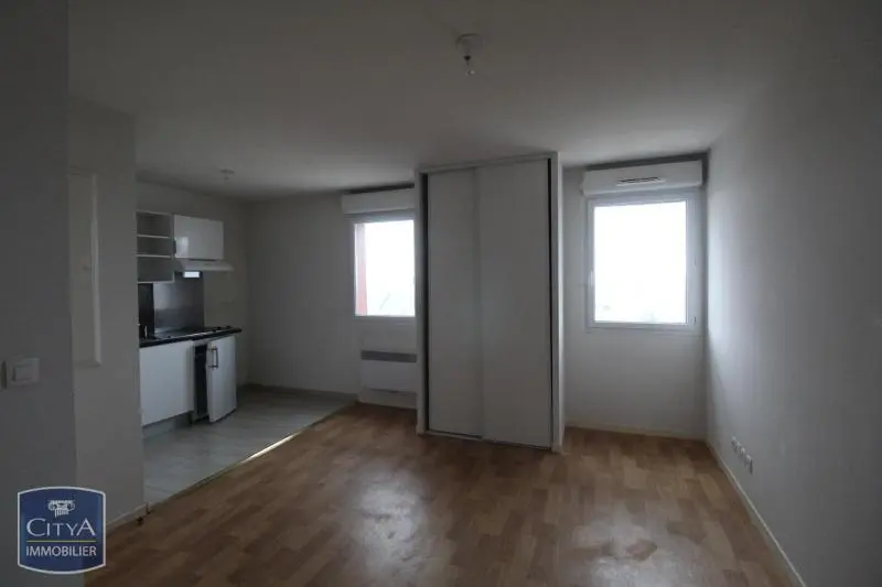 Photo 2 Appartement 1 pièce 24.5m²