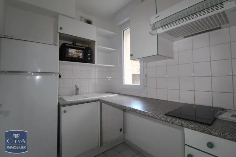 Photo 1 Appartement 1 pièce 25.76m²