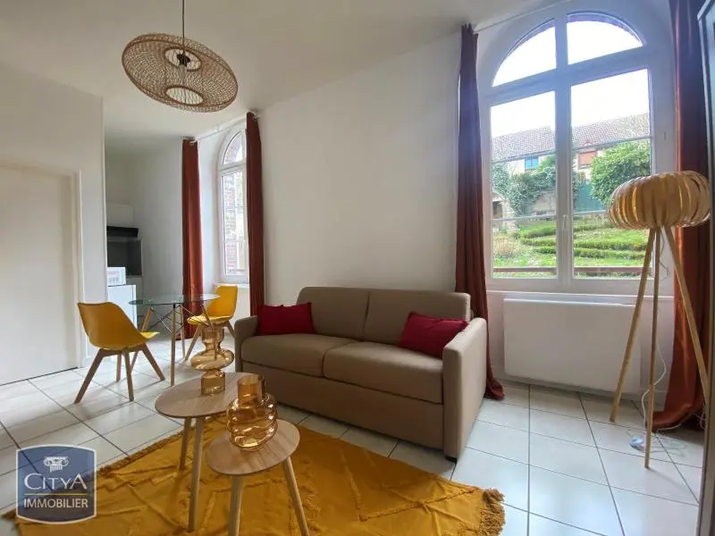 Photo 1 Appartement 1 pièce 22.89m²