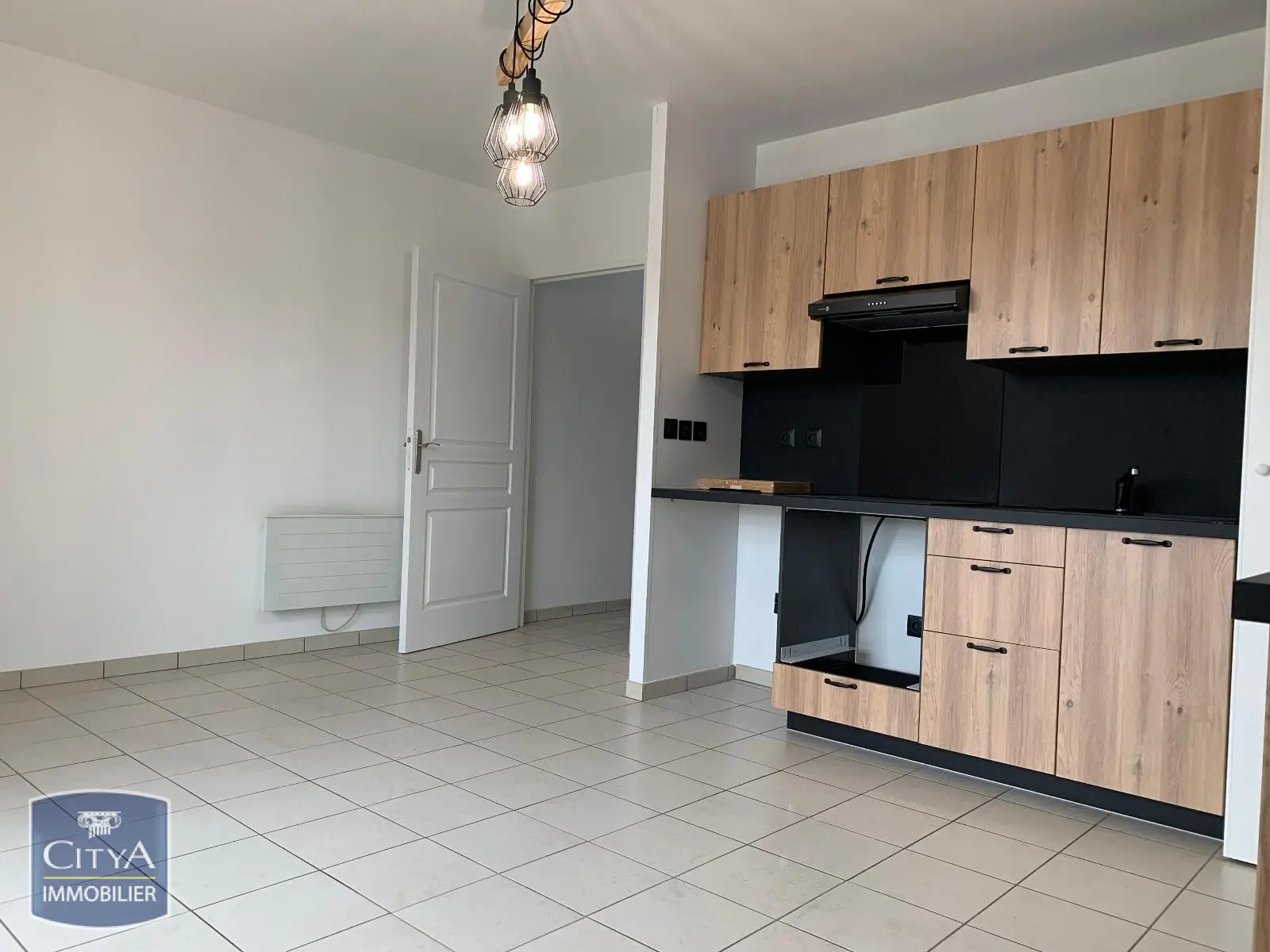 Photo 1 Appartement 1 pièce 28.39m²