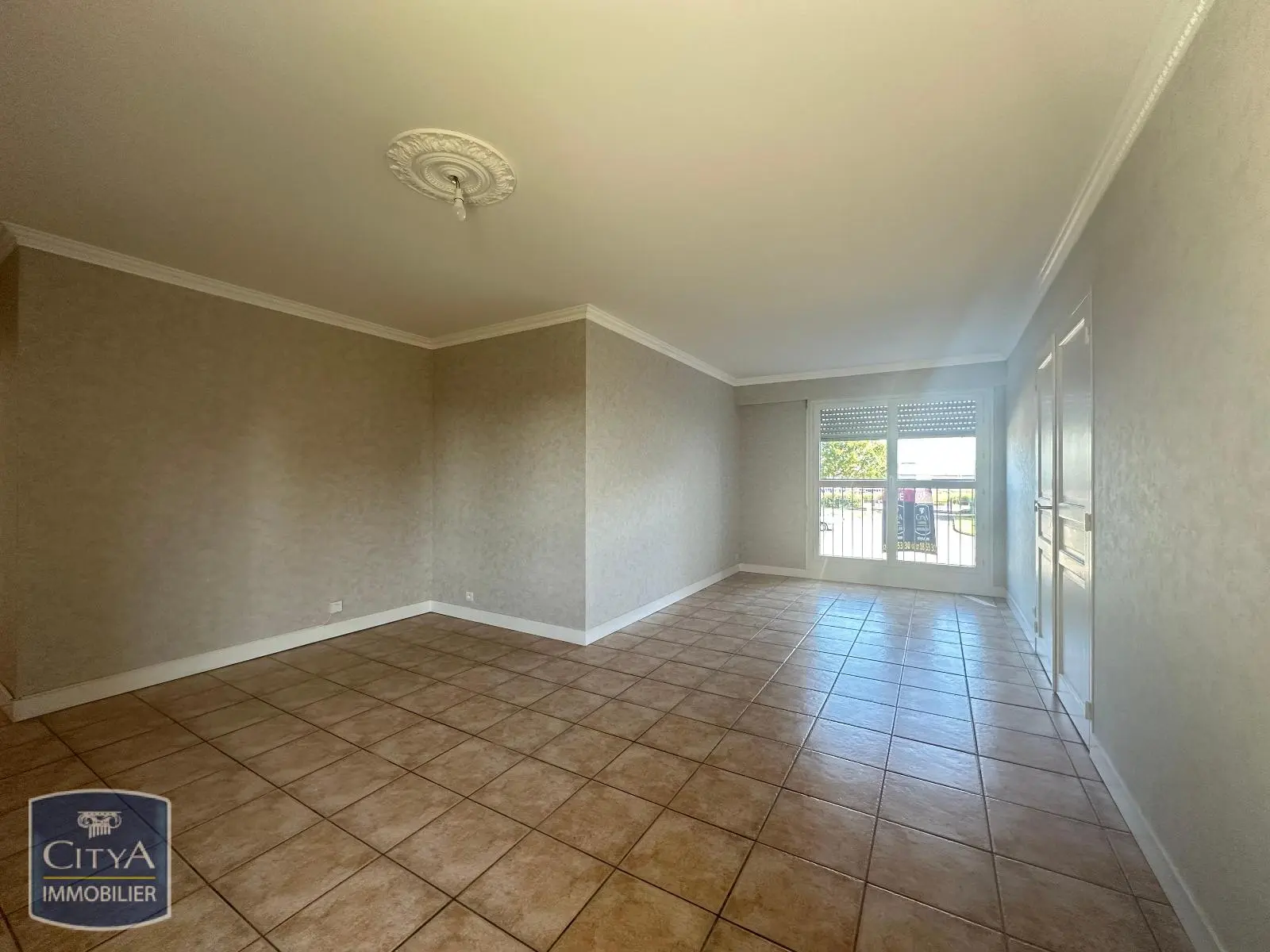 Photo 1 Appartement 4 pièces 83m²