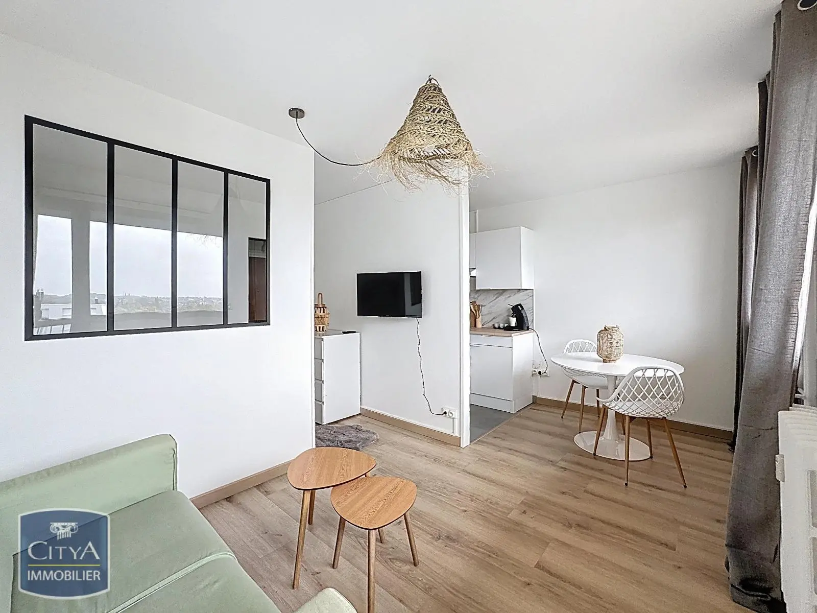 Photo 1 Appartement 1 pièce 28.45m²
