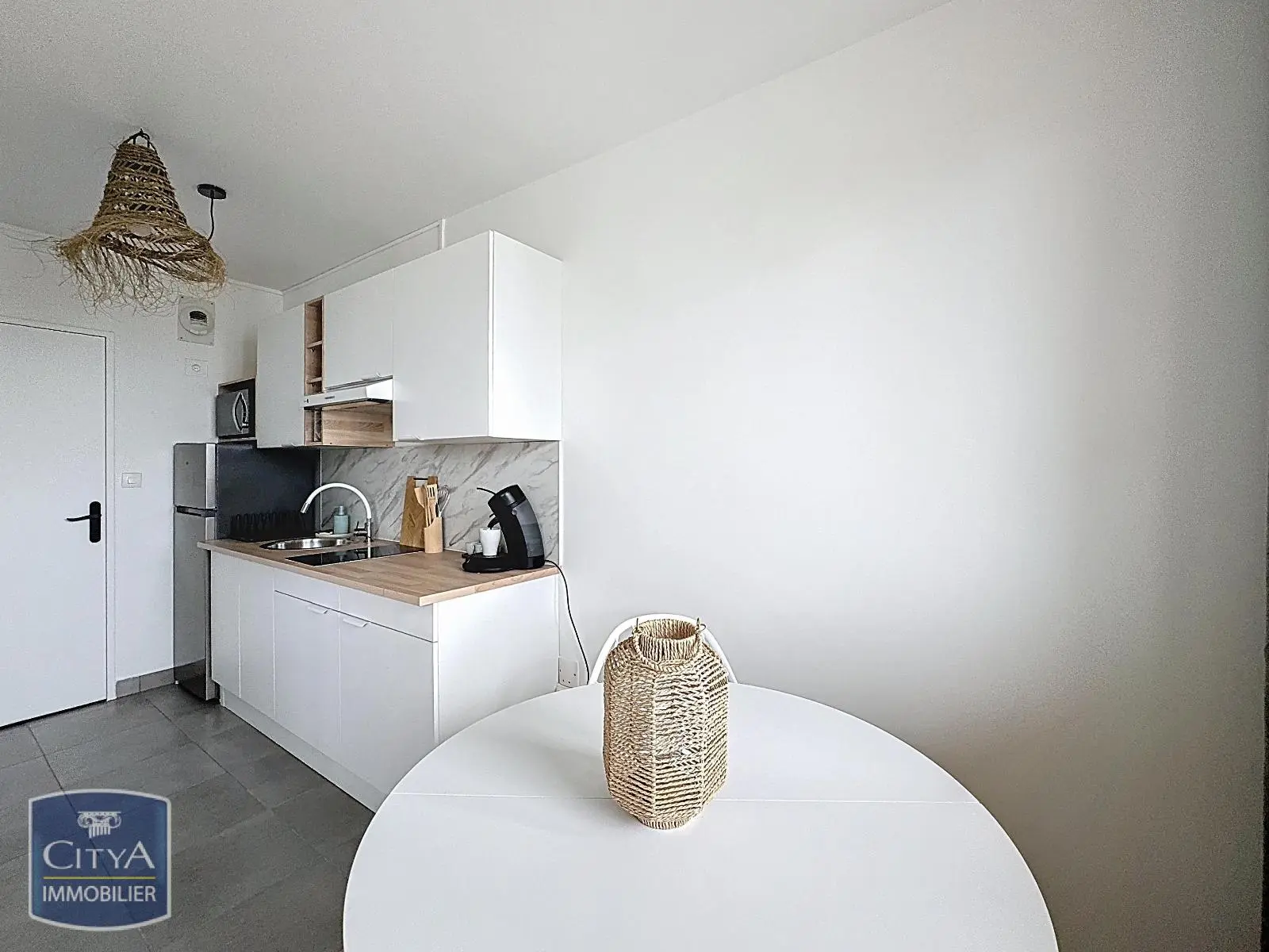 Photo 3 Appartement 1 pièce 28.45m²