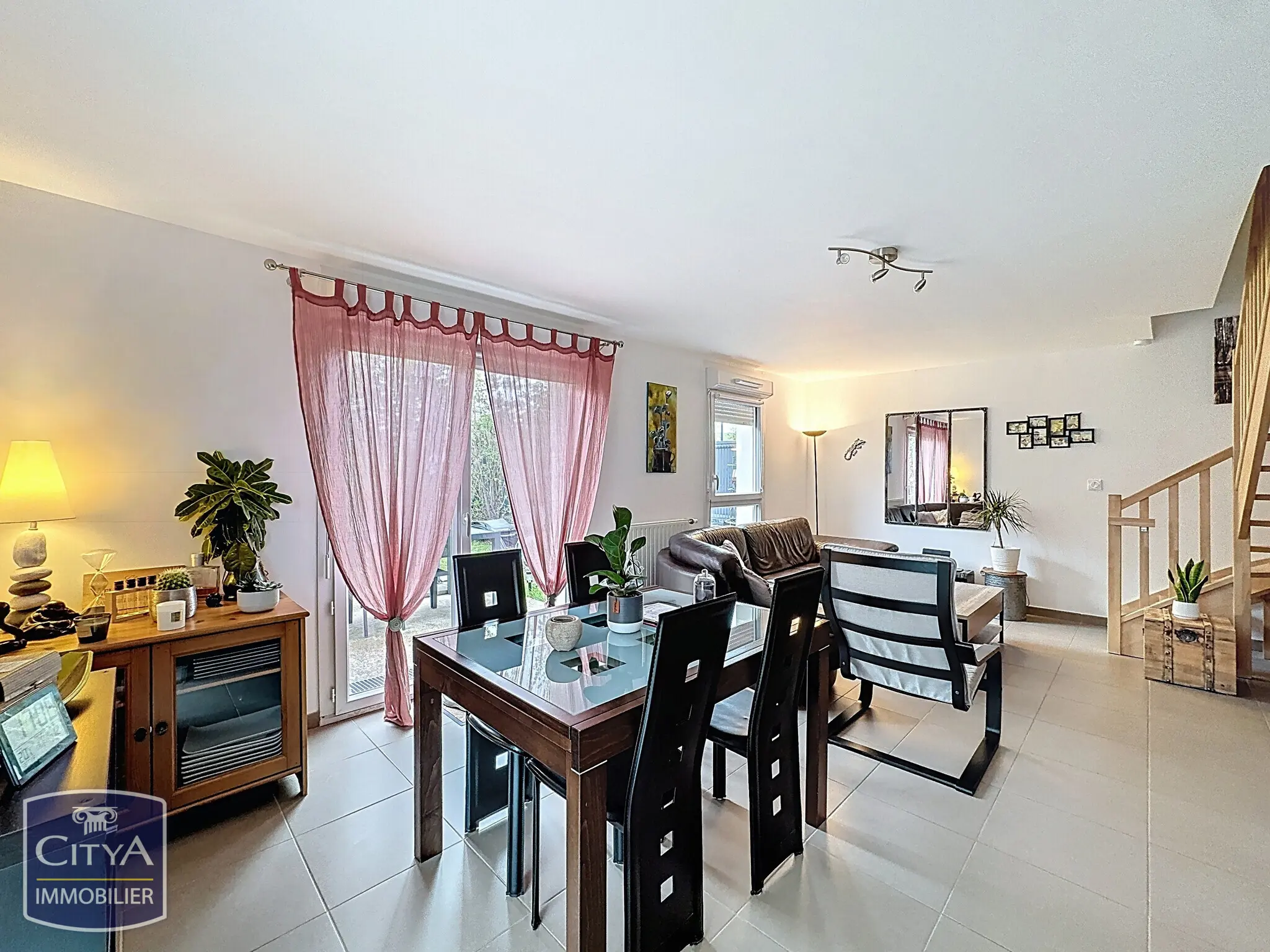 Photo 1 Maison 4 pièces 88.3m²