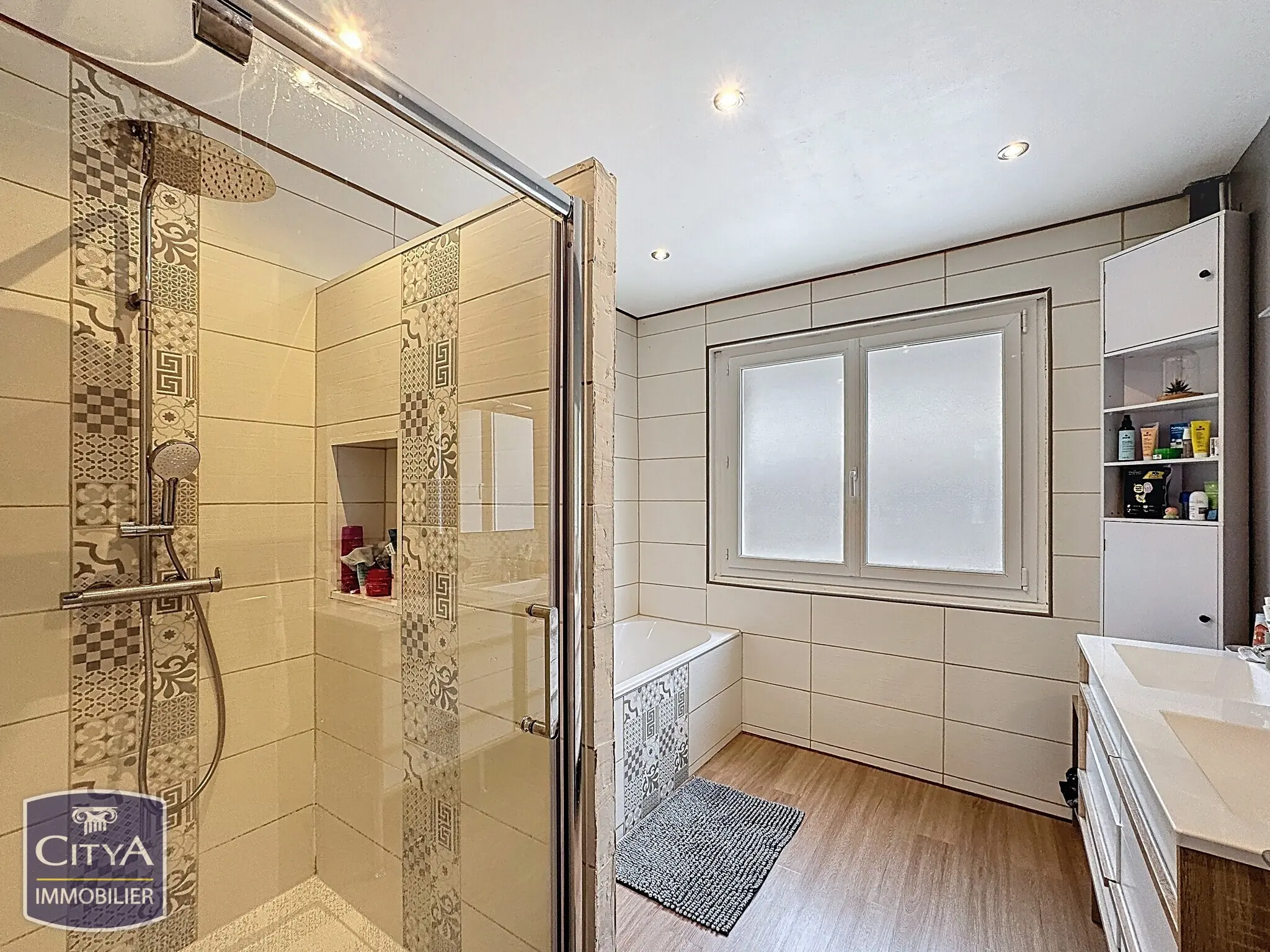 Photo 9 Maison 6 pièces 142m²