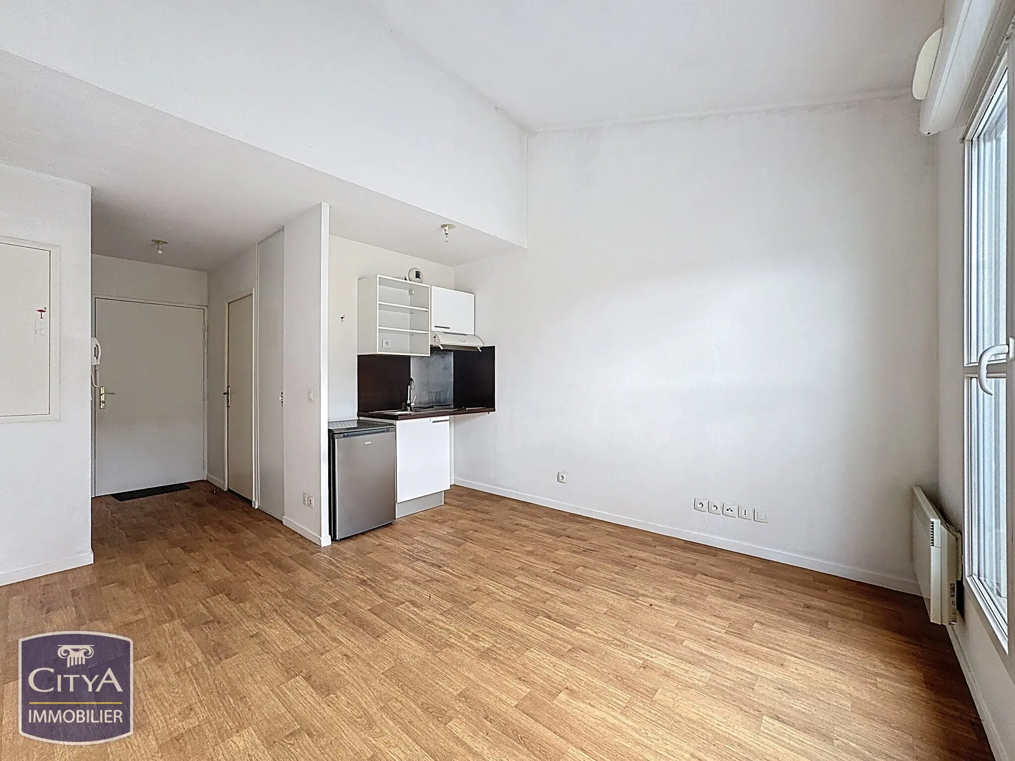 Photo 1 Appartement 1 pièce 22.86m²