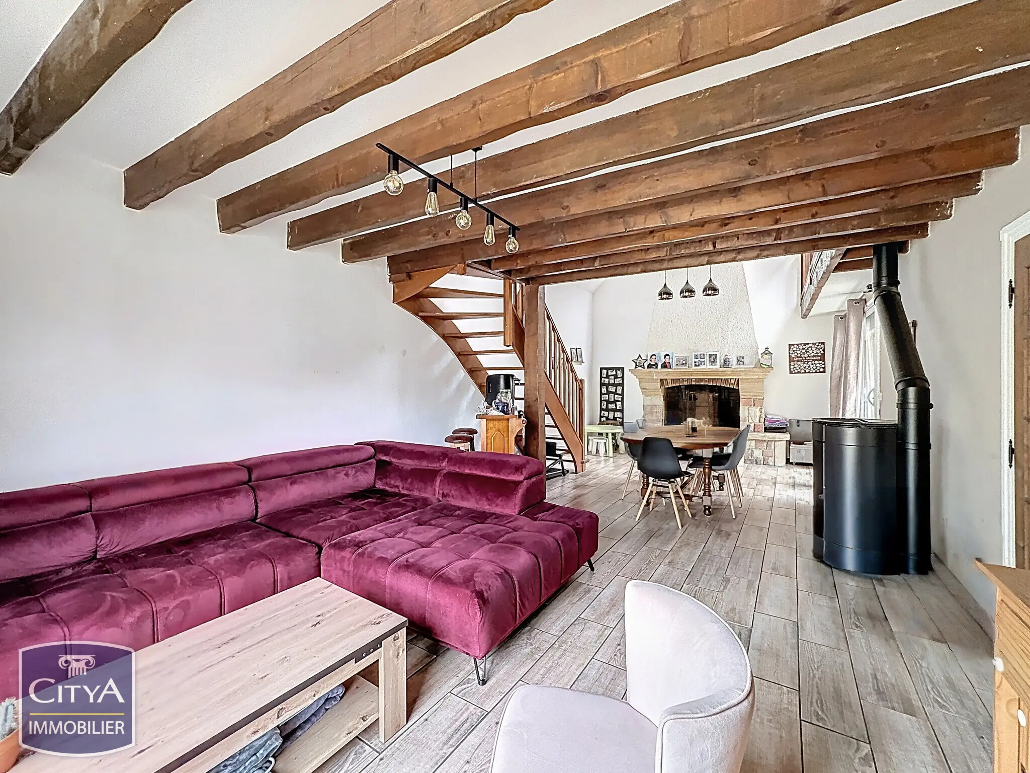 Photo 1 Maison 6 pièces 142m²