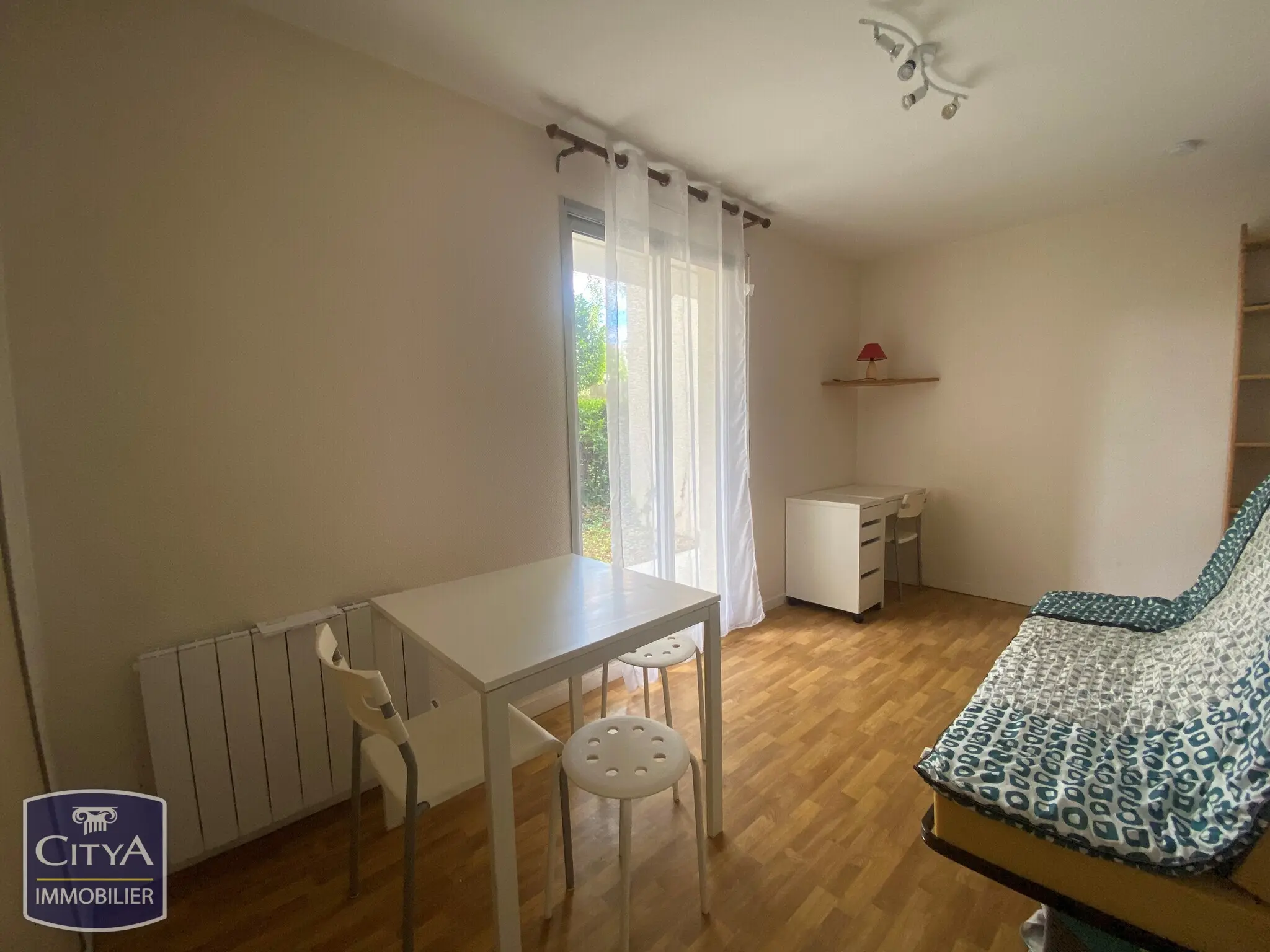 Photo 1 Appartement 1 pièce 18.21m²