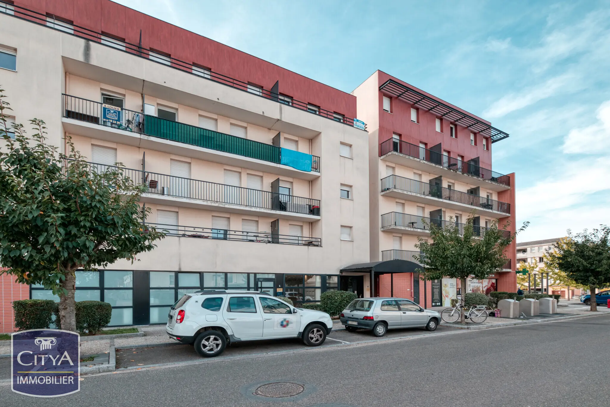 Photo 1 Appartement 1 pièce 24.56m²