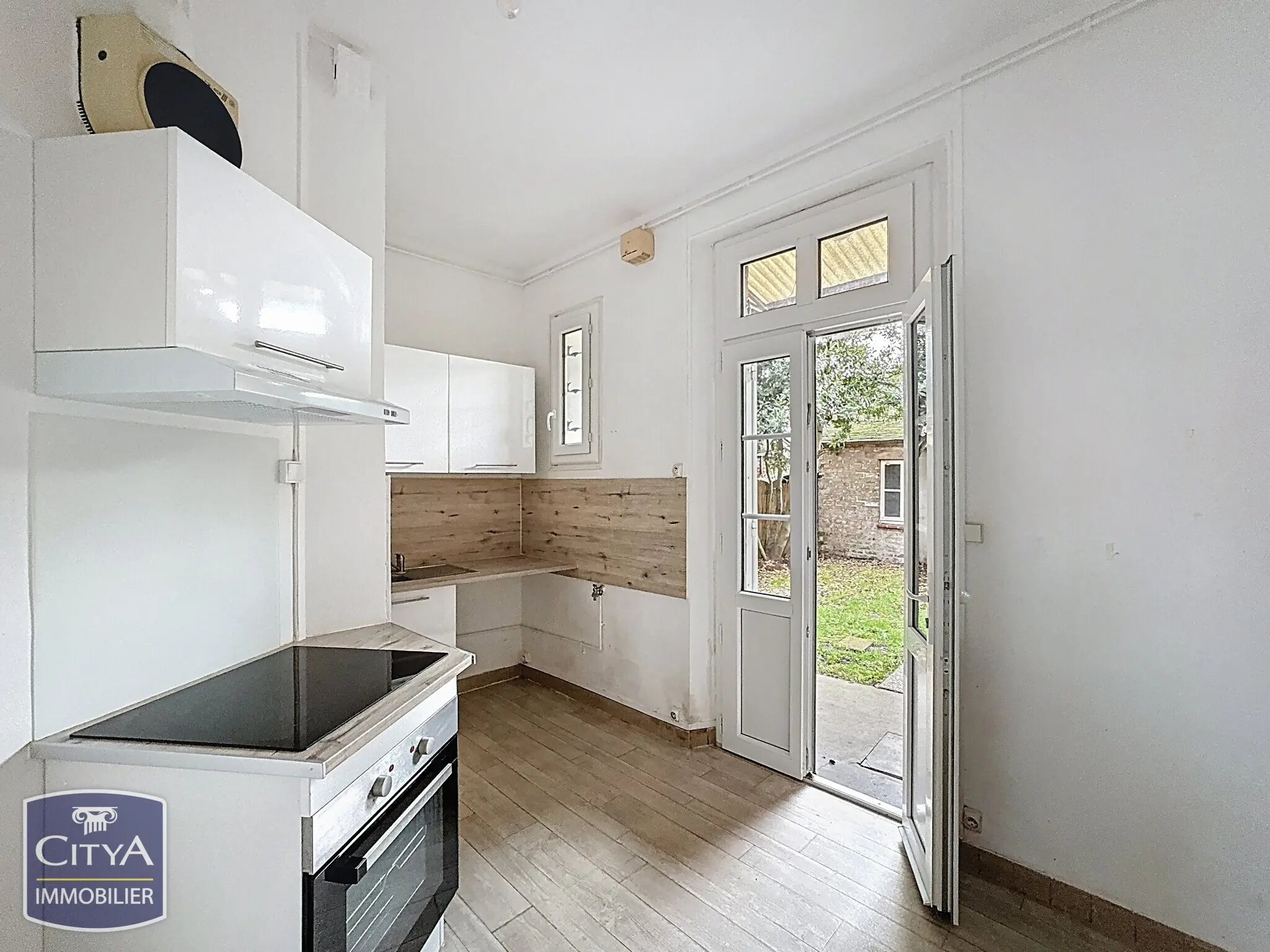 Photo 3 Immeuble 100m²