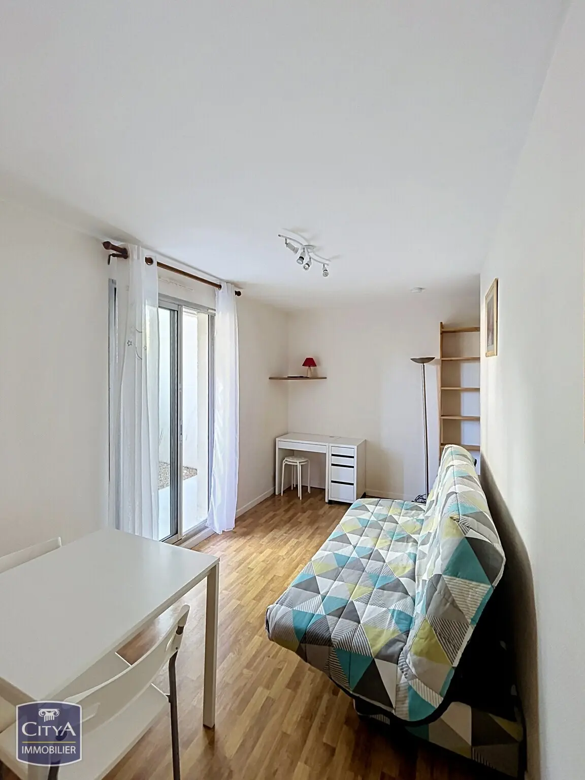 Photo 1 Appartement 1 pièce 18.21m²
