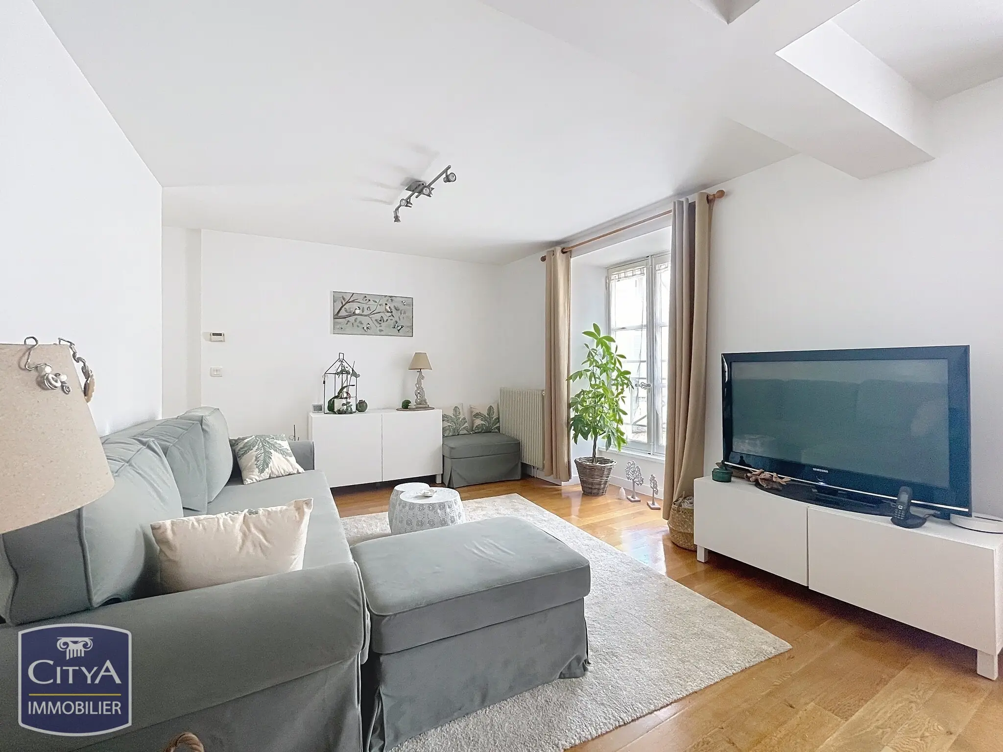 Photo 2 Appartement 4 pièces 110.25m²