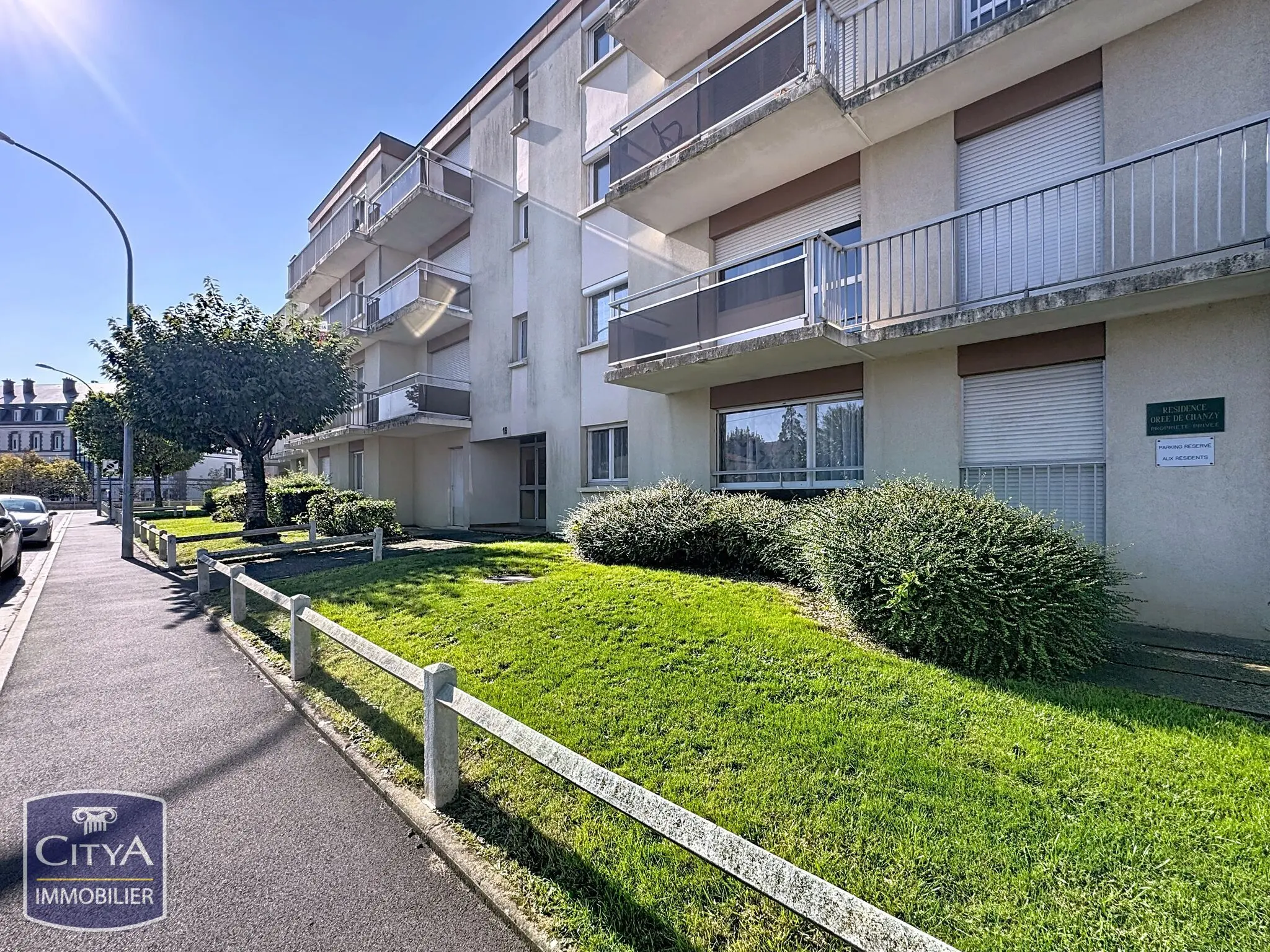 Photo 1 Appartement 1 pièce 21.24m²