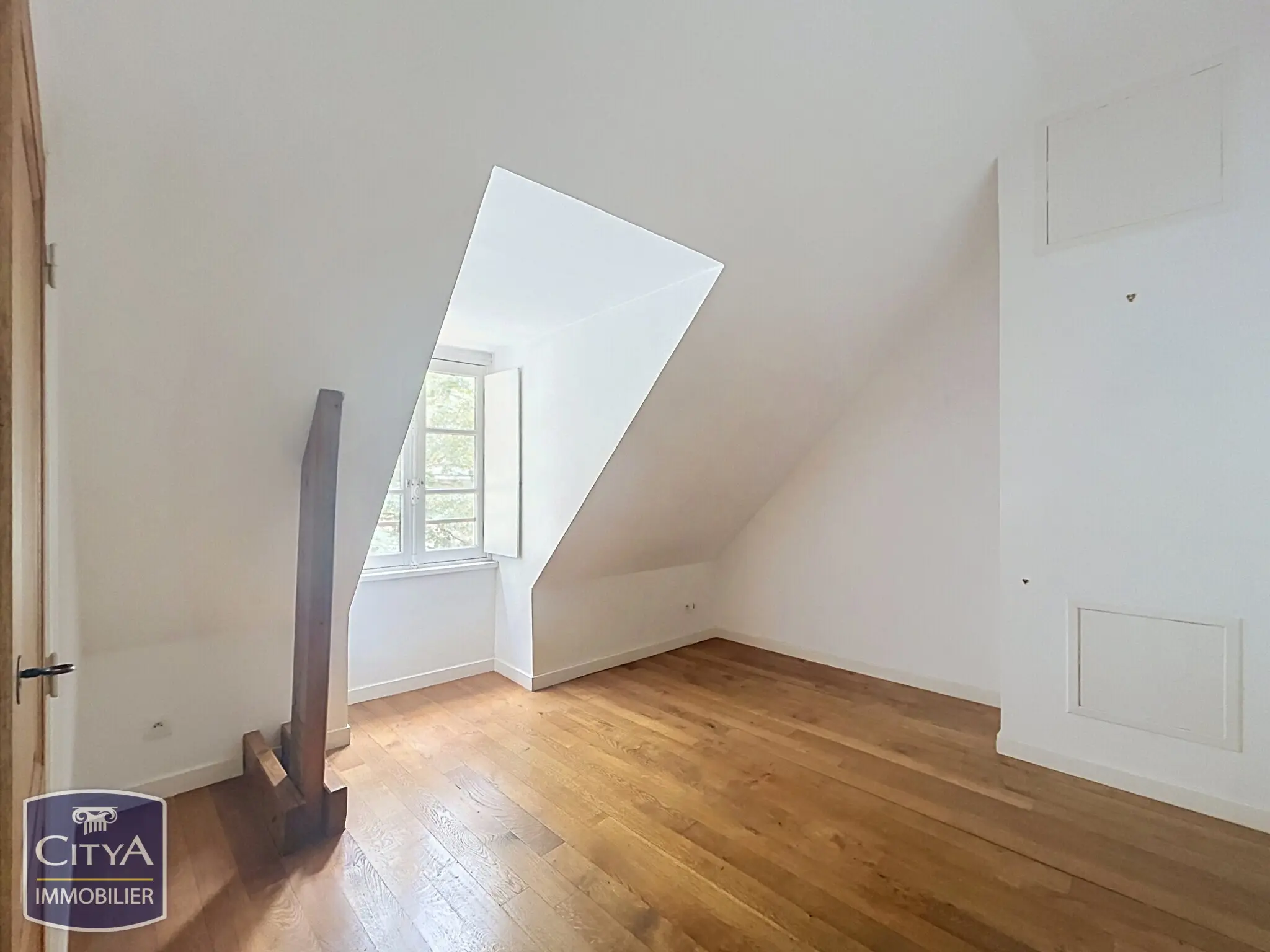 Photo 8 Appartement 4 pièces 98.09m²