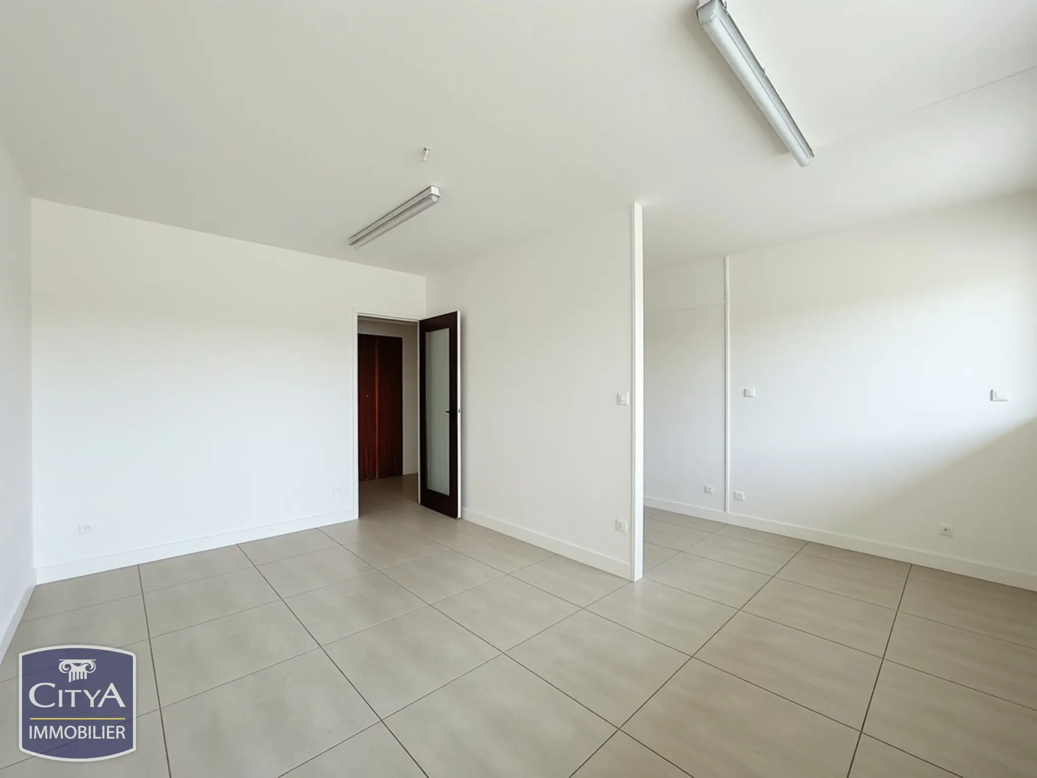 Photo 2 Appartement 1 pièce 28.26m²