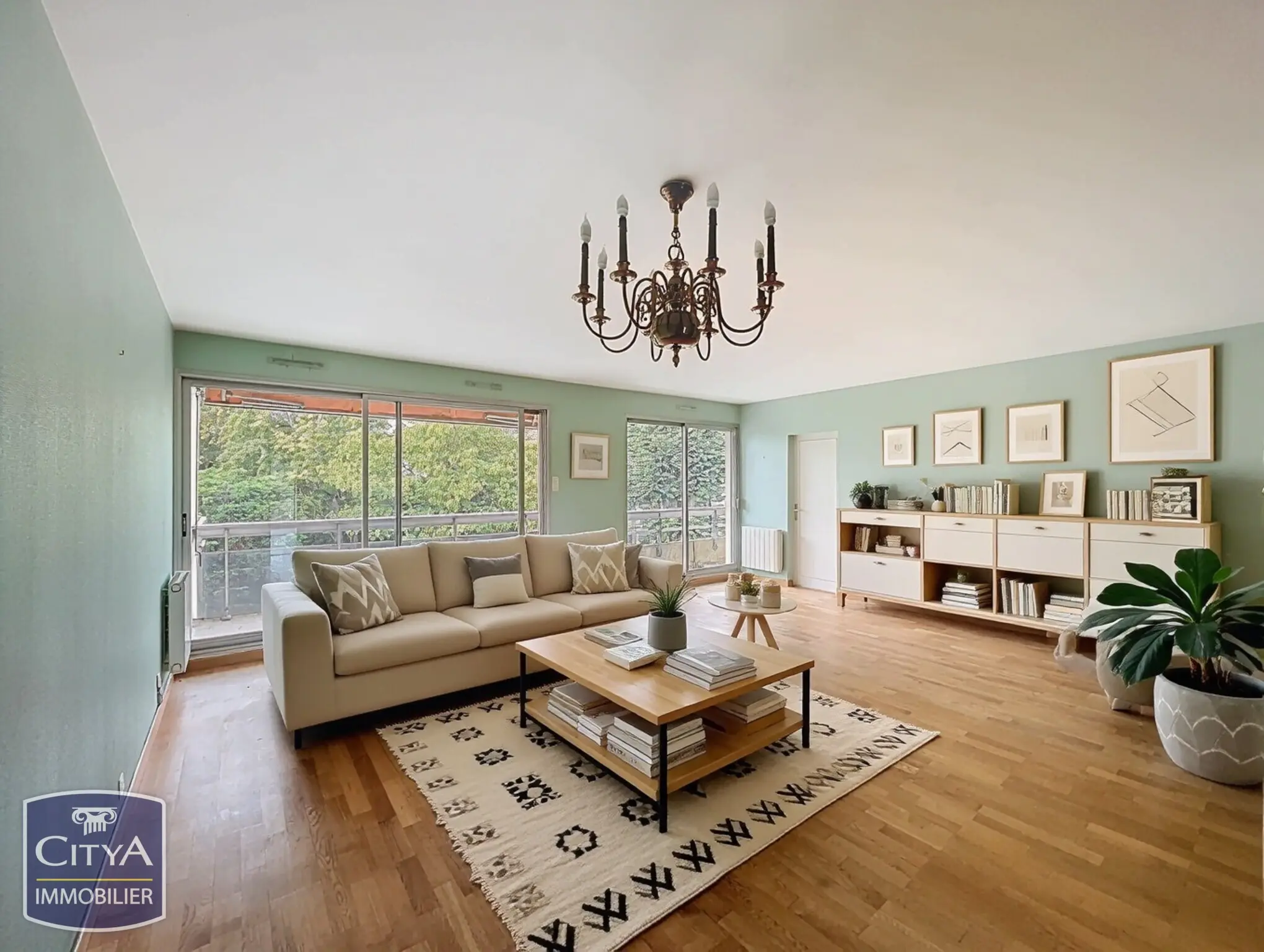 Photo 1 Appartement 5 pièces 129m²