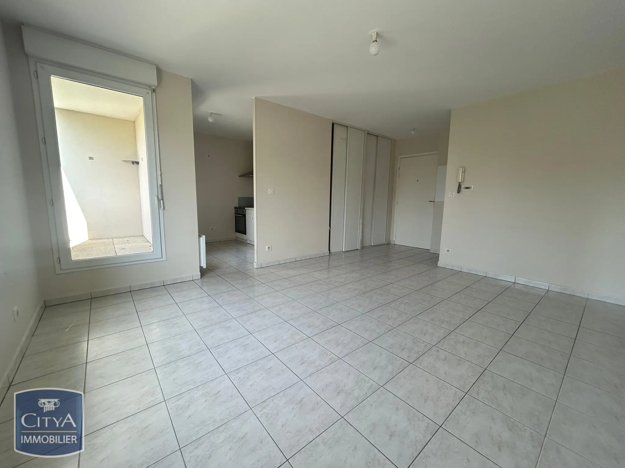 Photo 2 Appartement 2 pièces 45.81m²