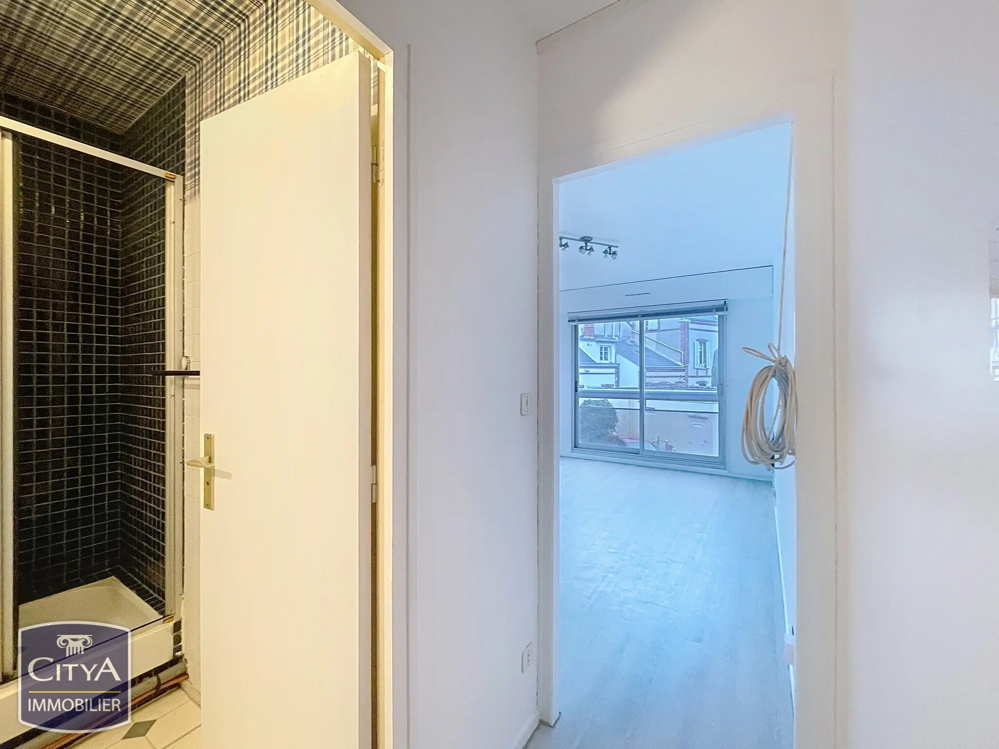 Photo 5 Appartement 1 pièce 18.22m²