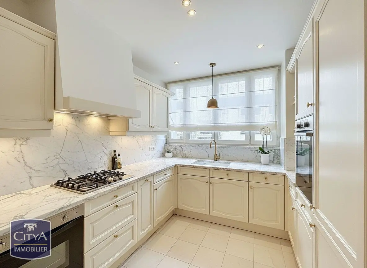 Photo 1 Appartement 5 pièces 97.7m²