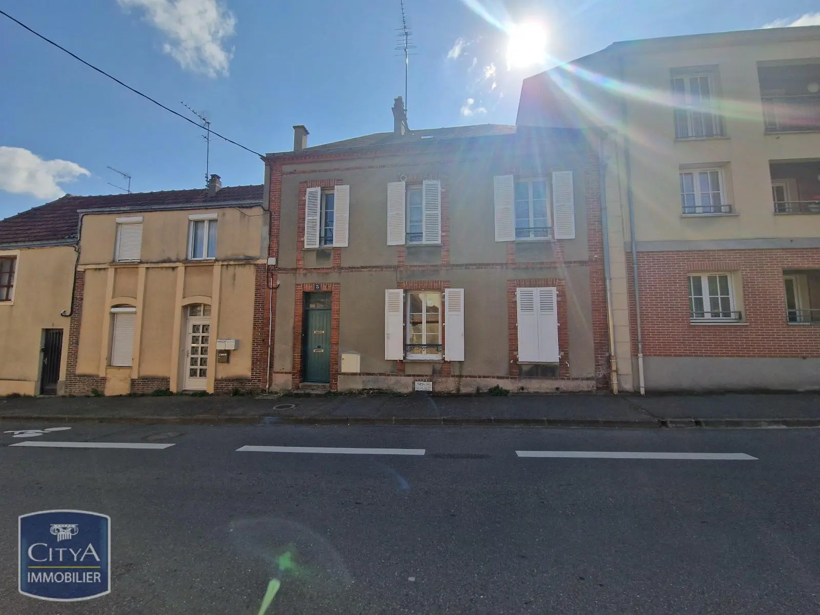 Photo 1 Immeuble