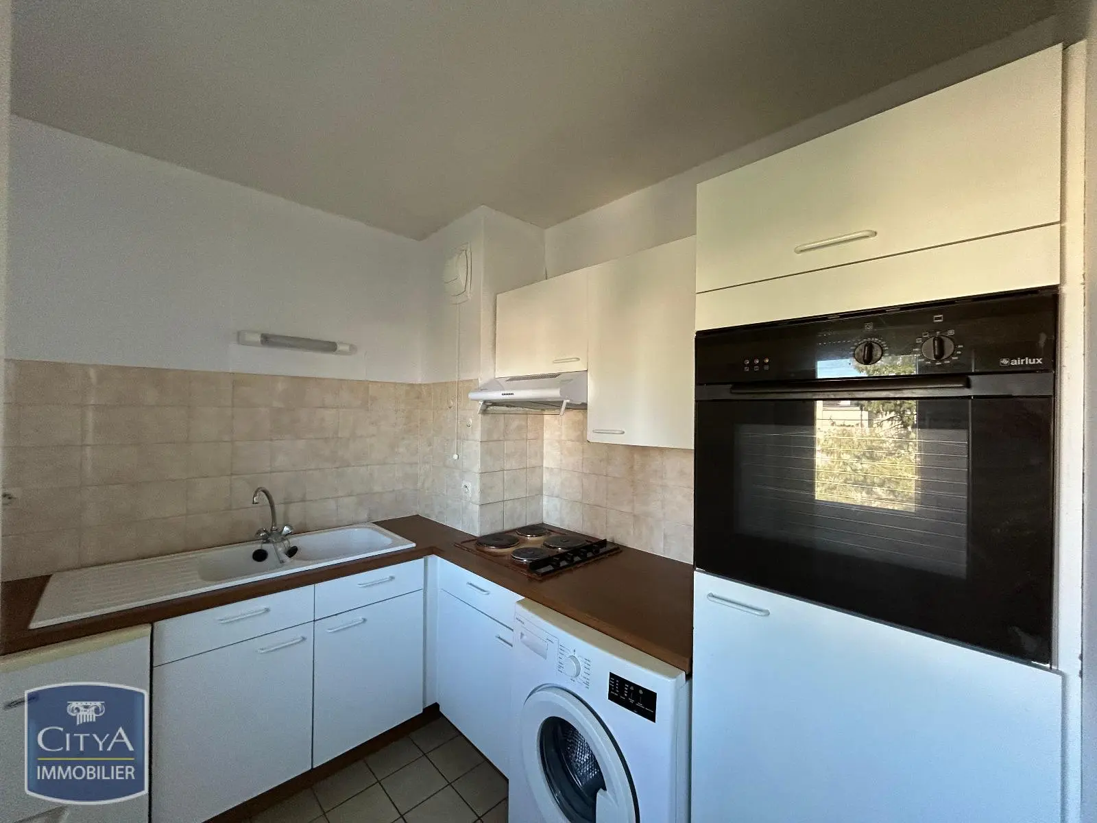 Photo 3 Appartement 1 pièce 28.57m²
