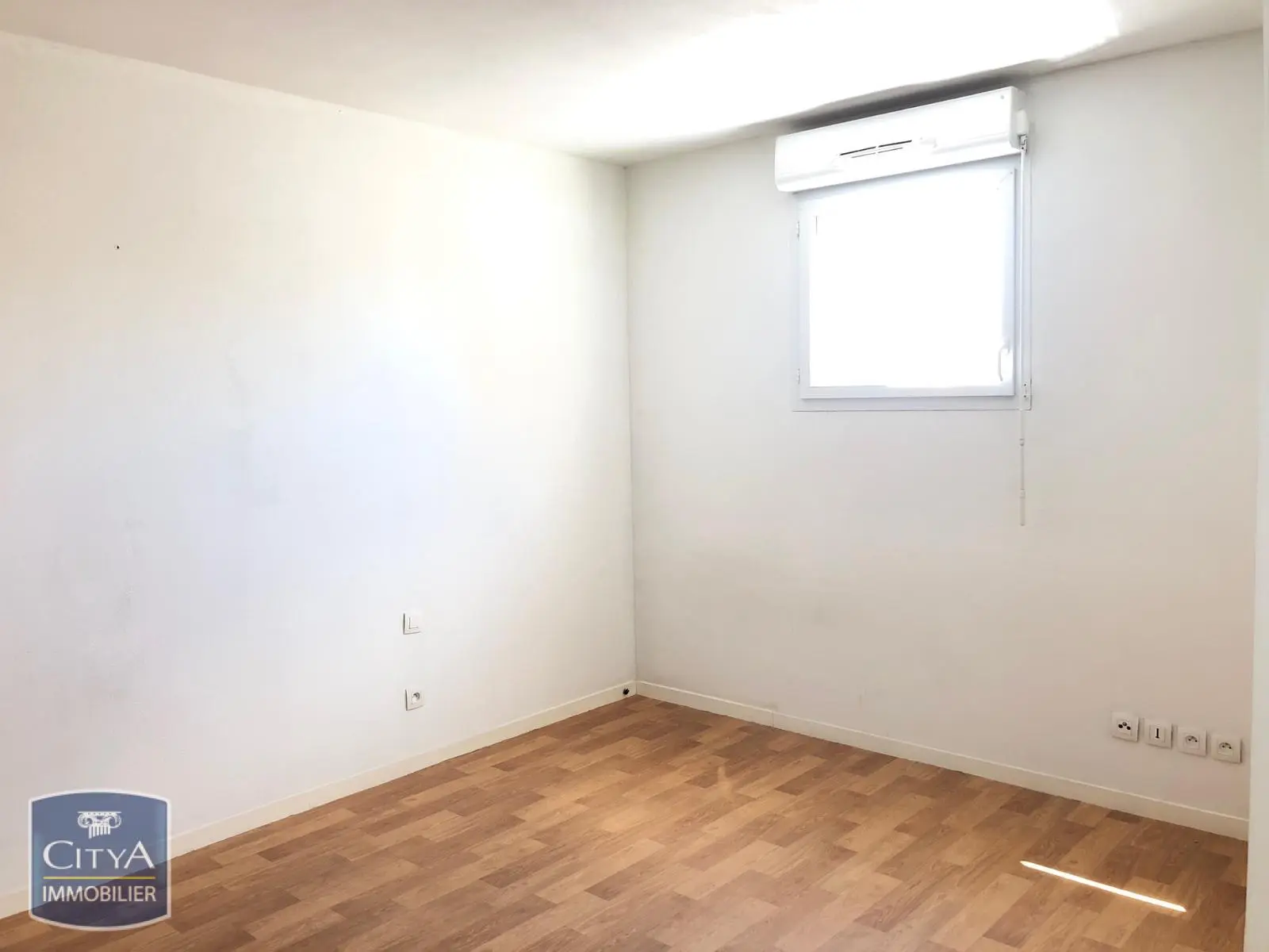 Photo 3 Appartement 1 pièce 23.84m²
