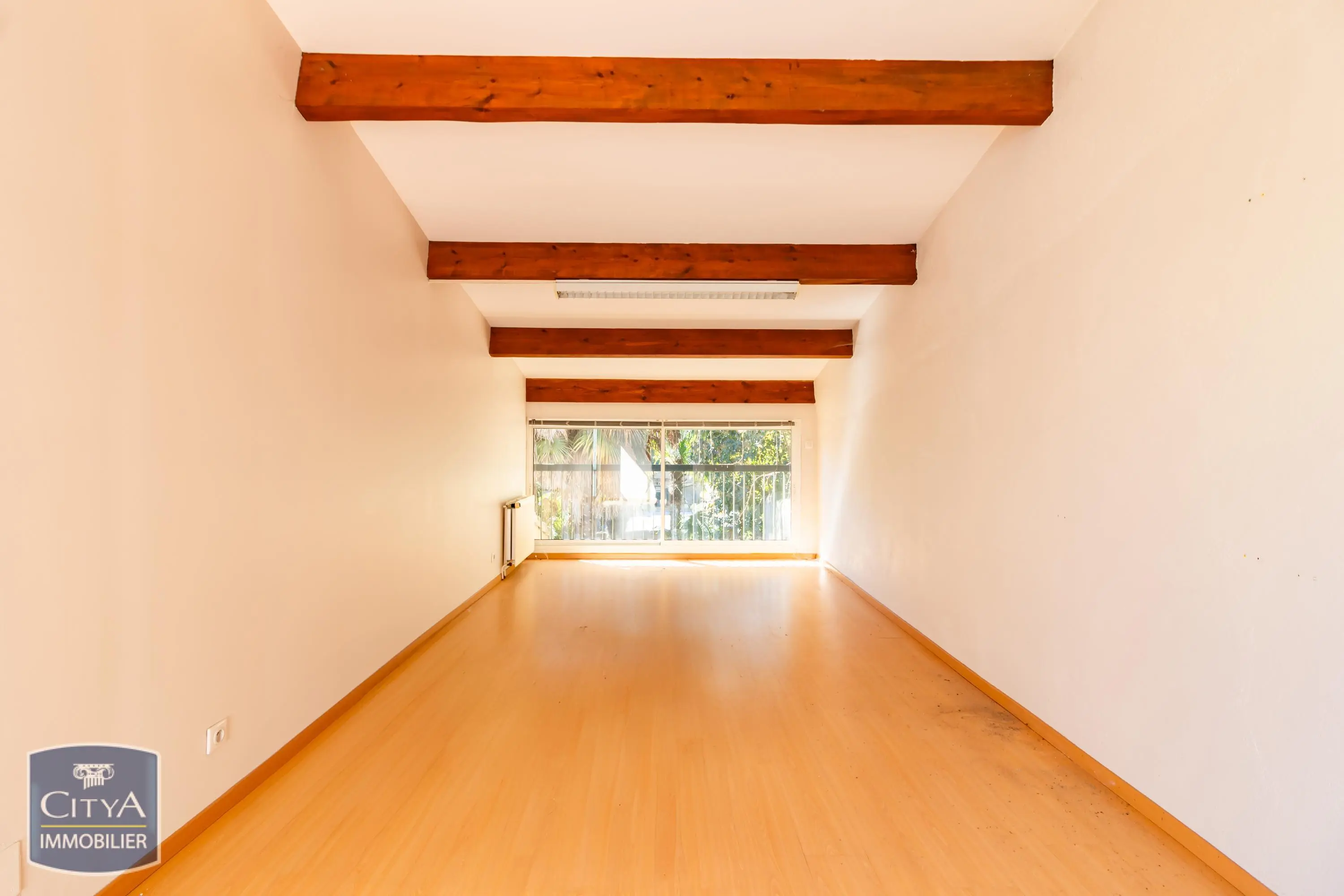 Photo 5 Local Professionnel 443m²
