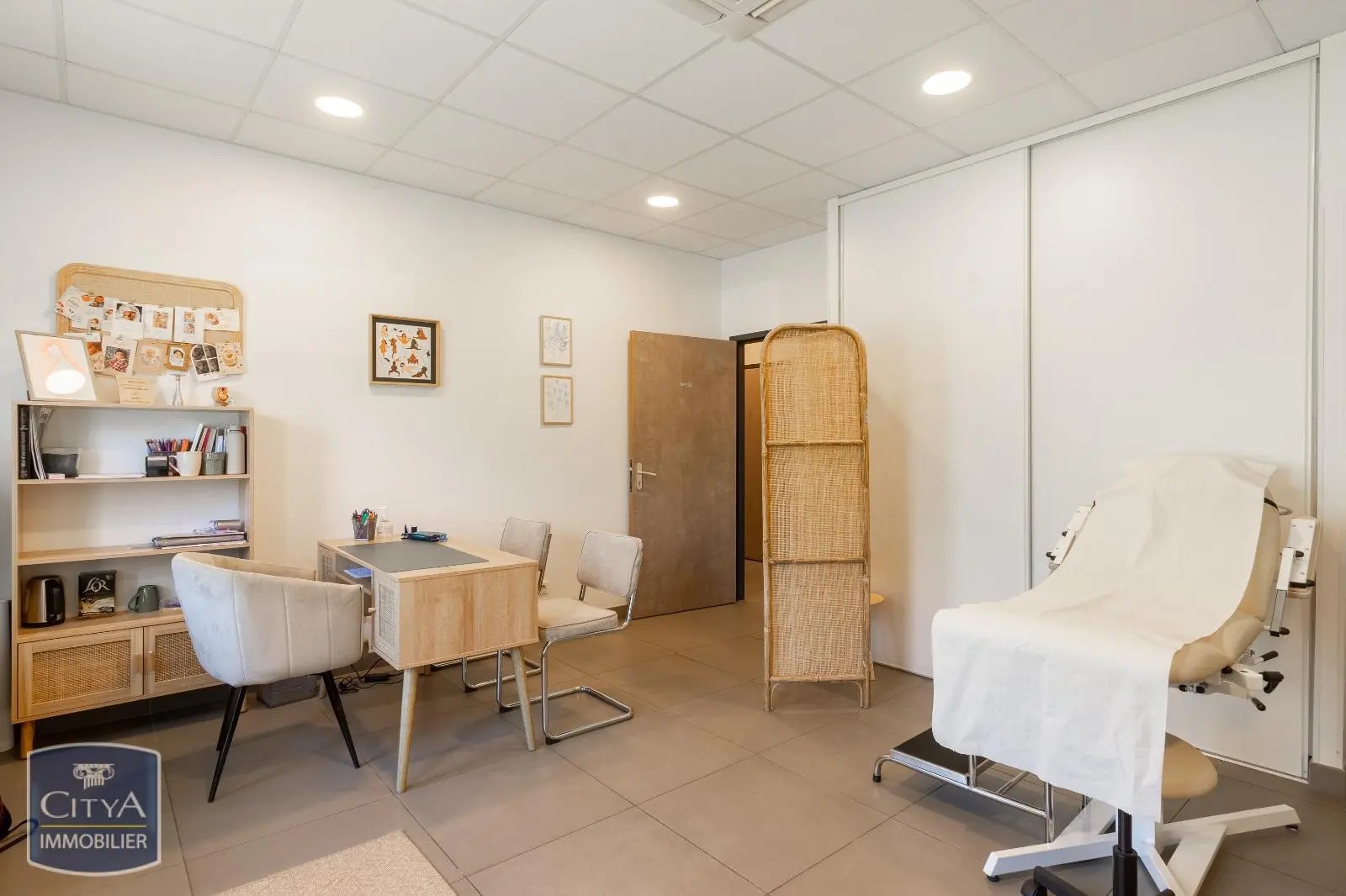 Photo 6 Local Professionnel 280m²