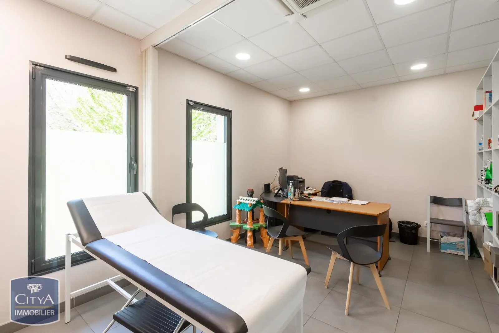 Photo 12 Local Professionnel 280m²