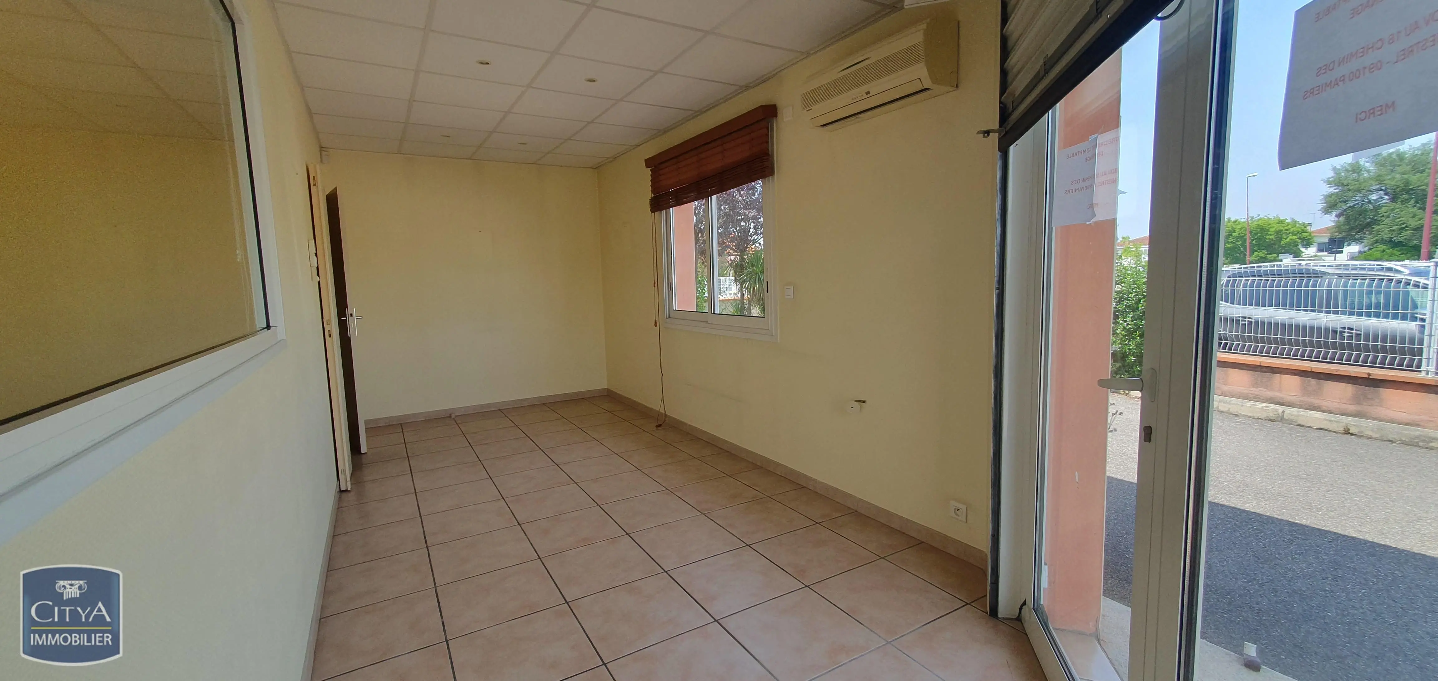 Photo 9 Local Professionnel 170m²