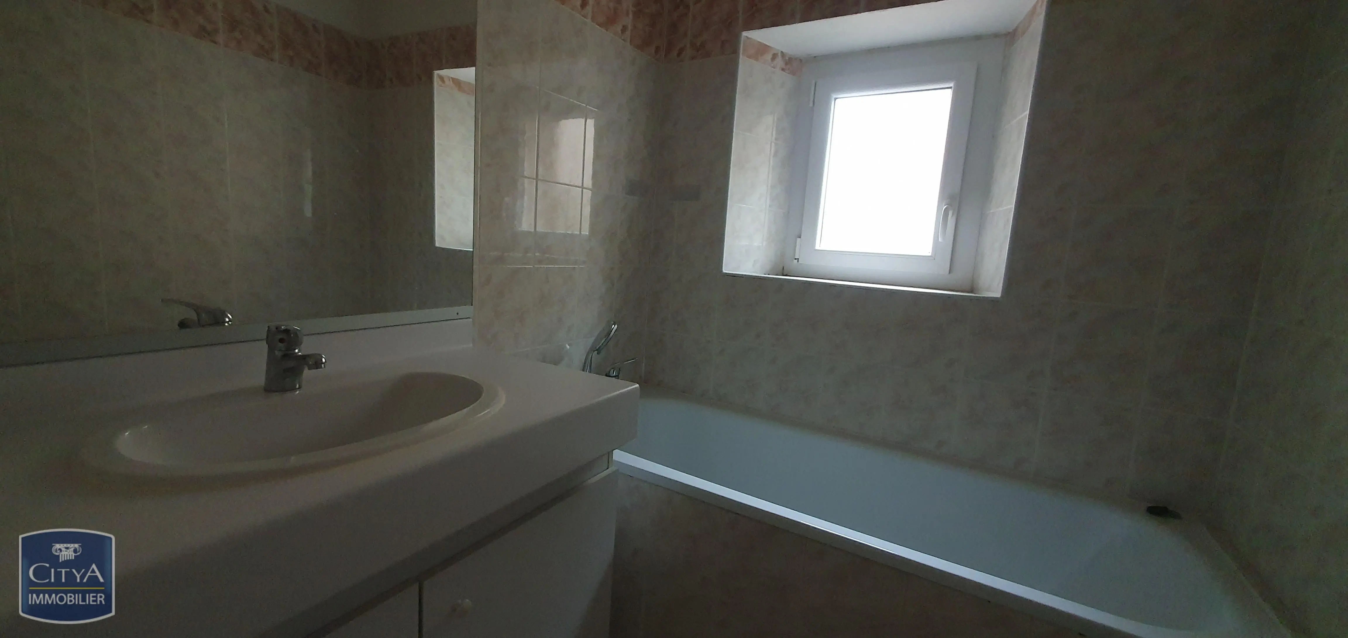 Photo 13 Appartement 4 pièces 95.92m²