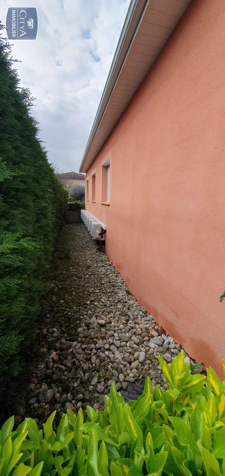 Photo 18 Local Professionnel 170m²