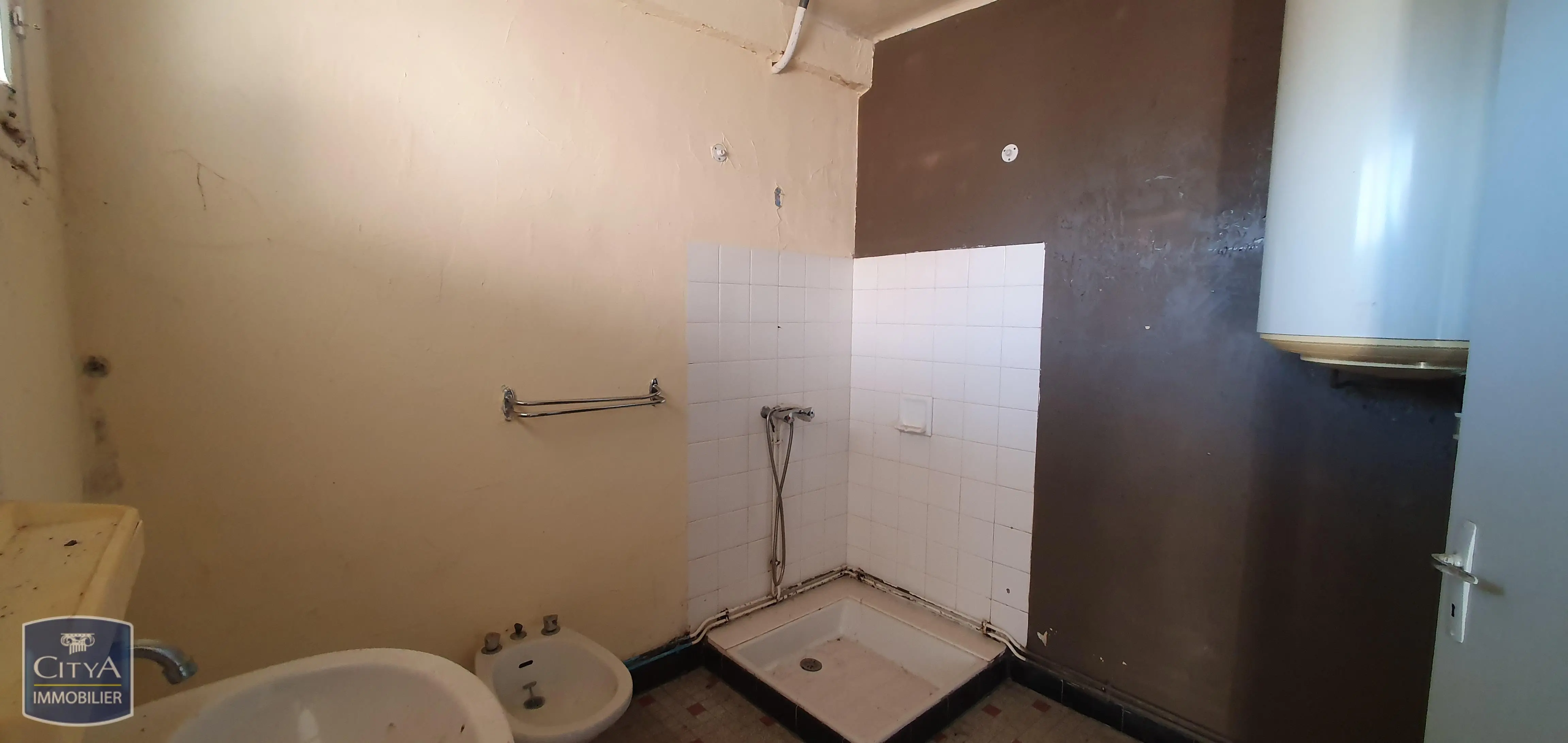 Photo 16 Immeuble 200m²
