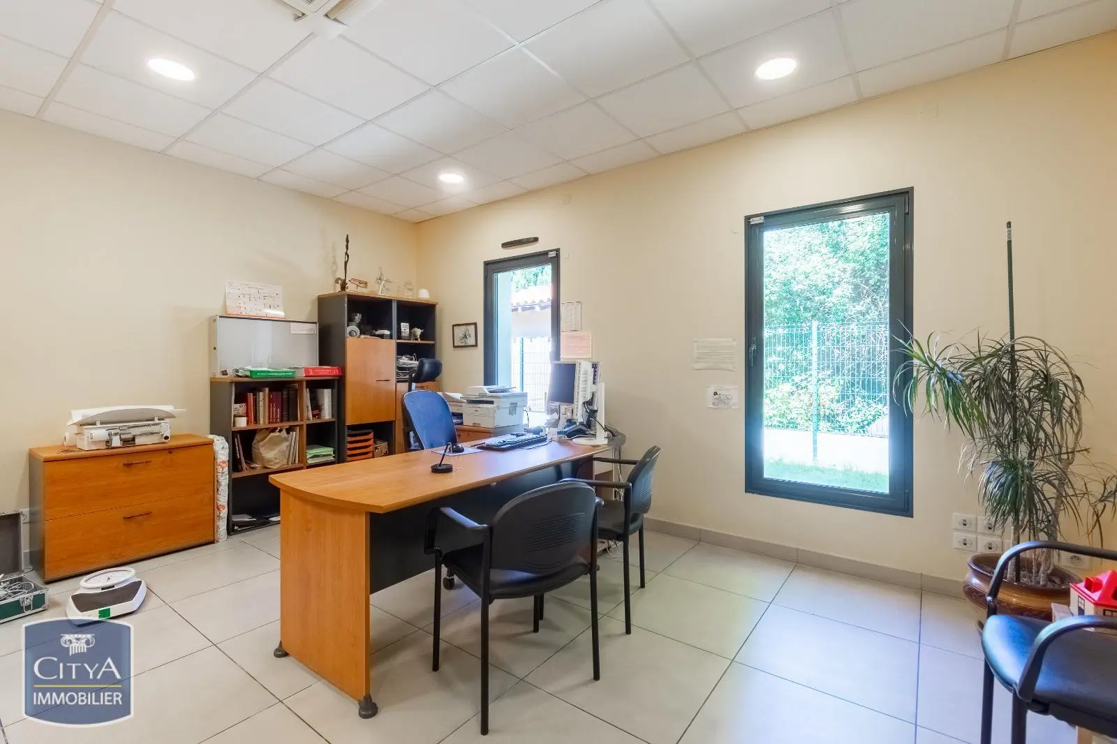 Photo 11 Local Professionnel 280m²